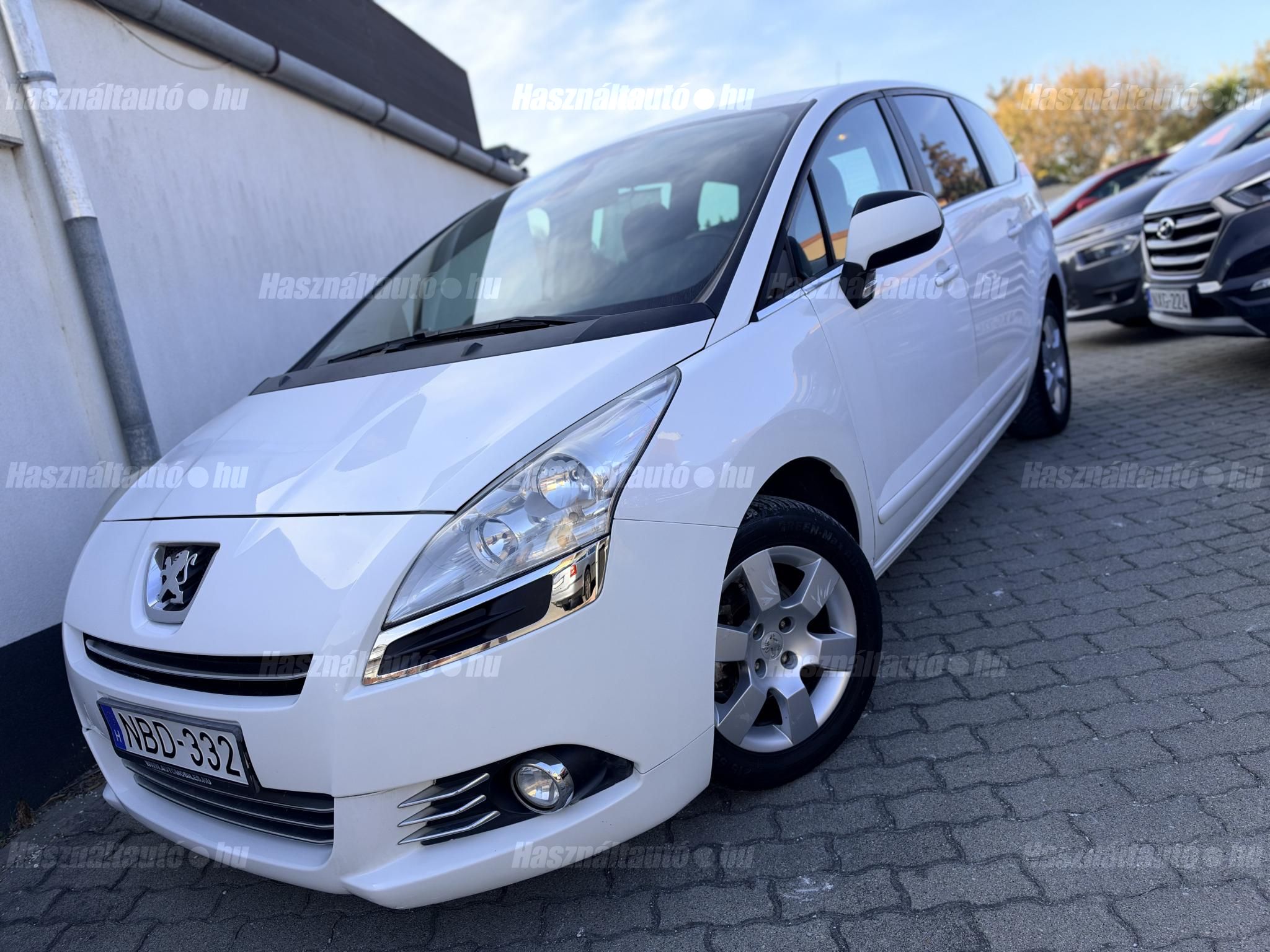 PEUGEOT 5008 2012/5 - 1