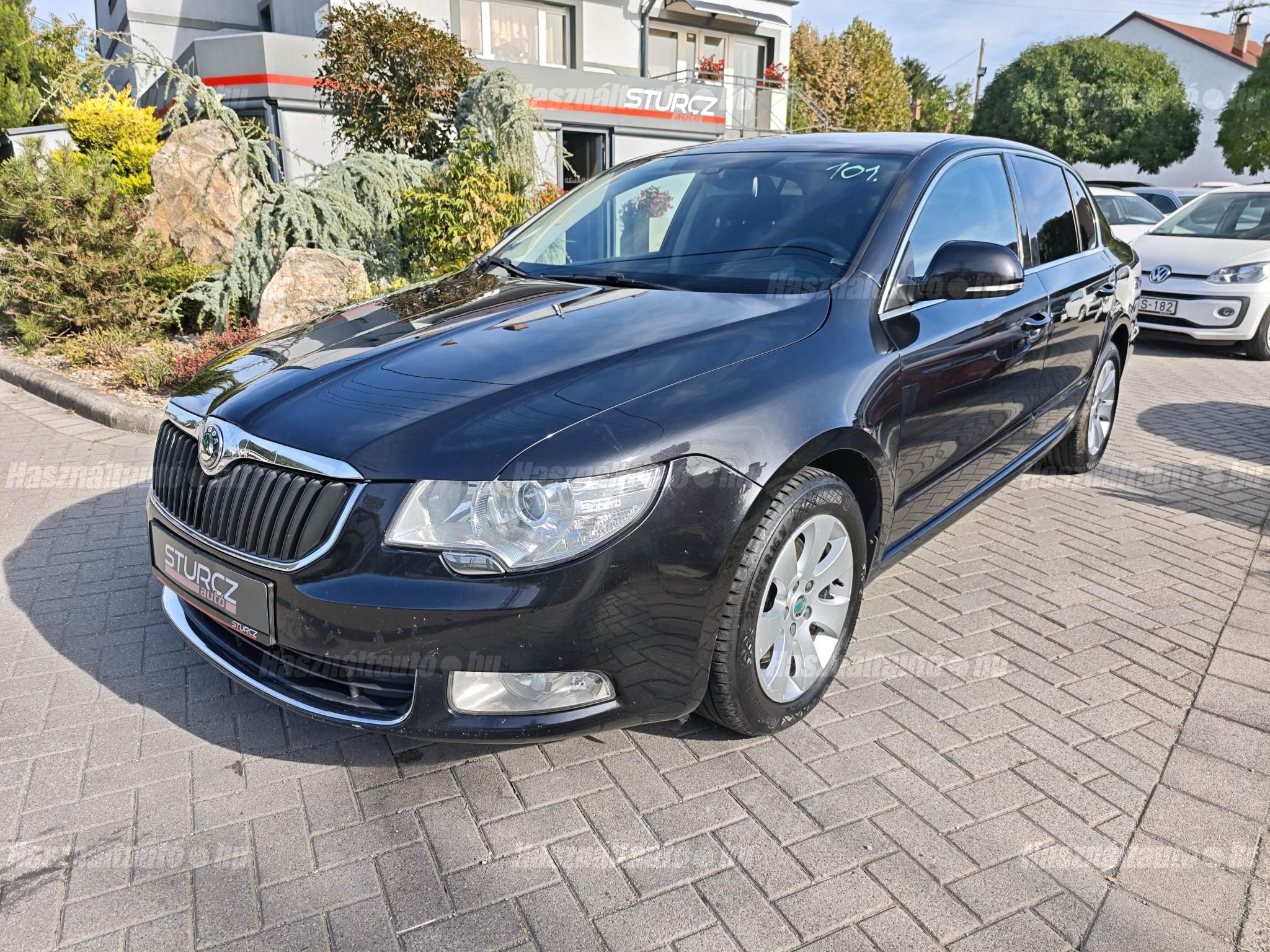 SKODA SUPERB 2011/6 - 1