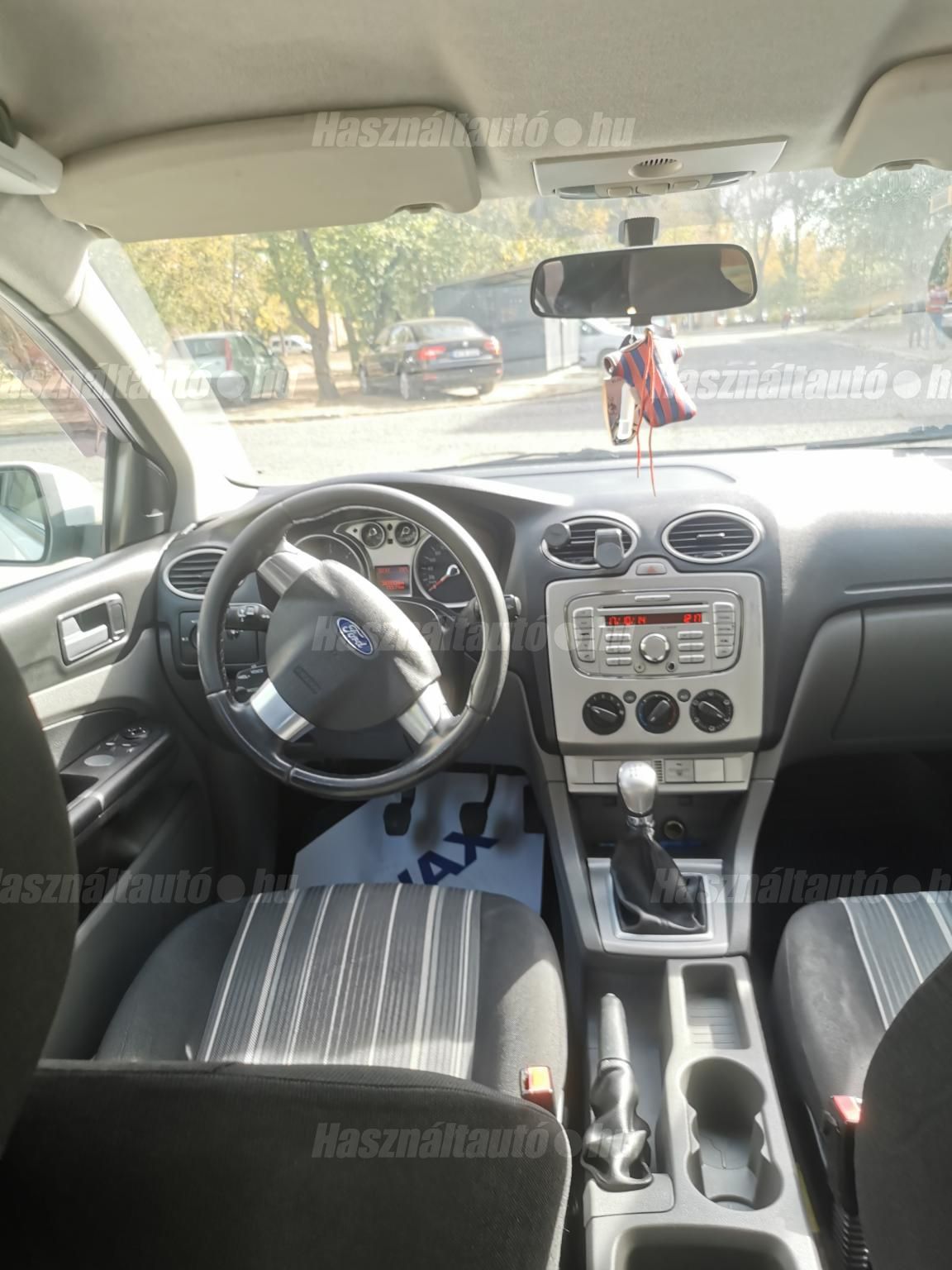 FORD FOCUS 2009/8 - 1
