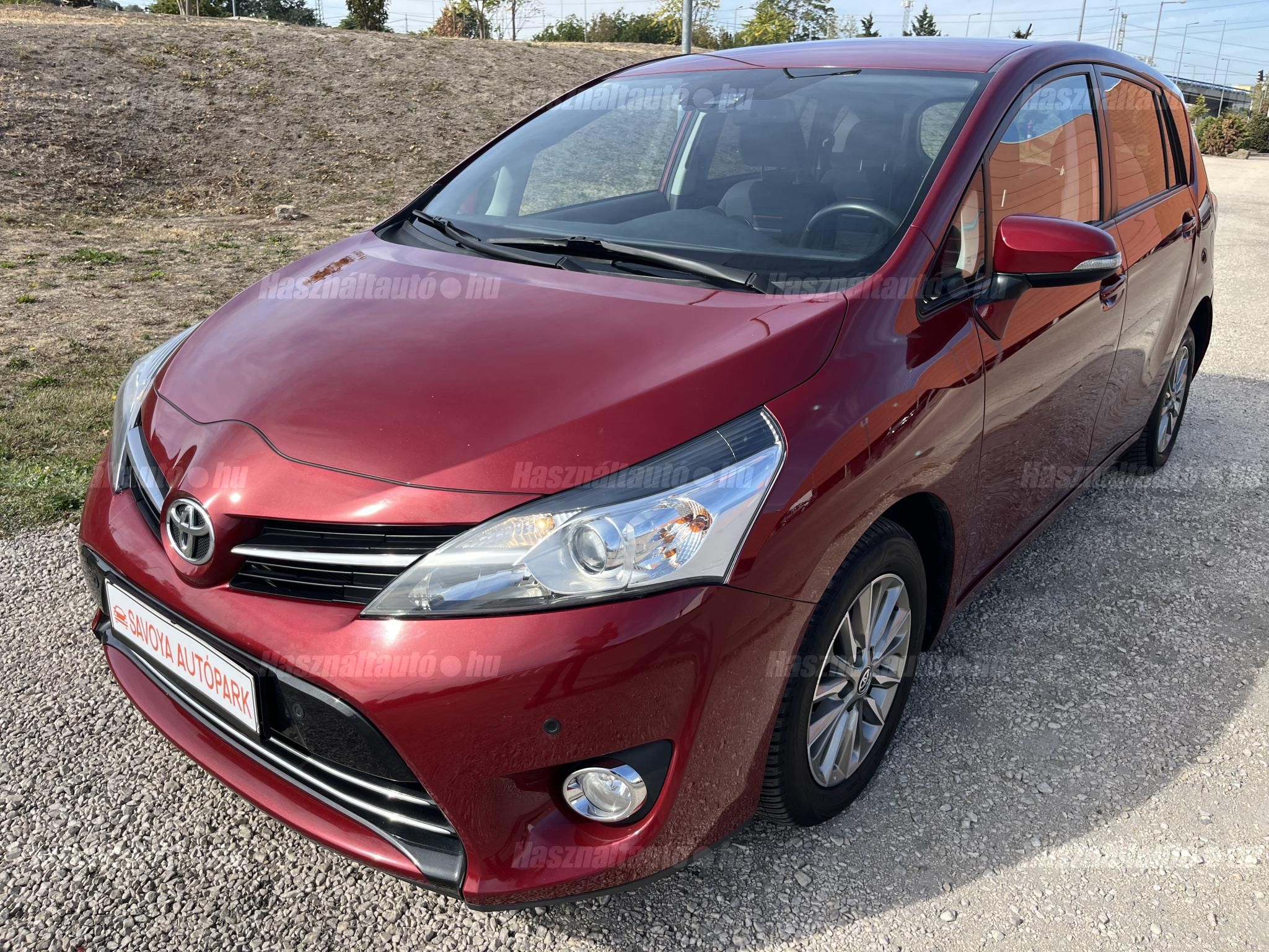 TOYOTA VERSO 2017/6 - 1