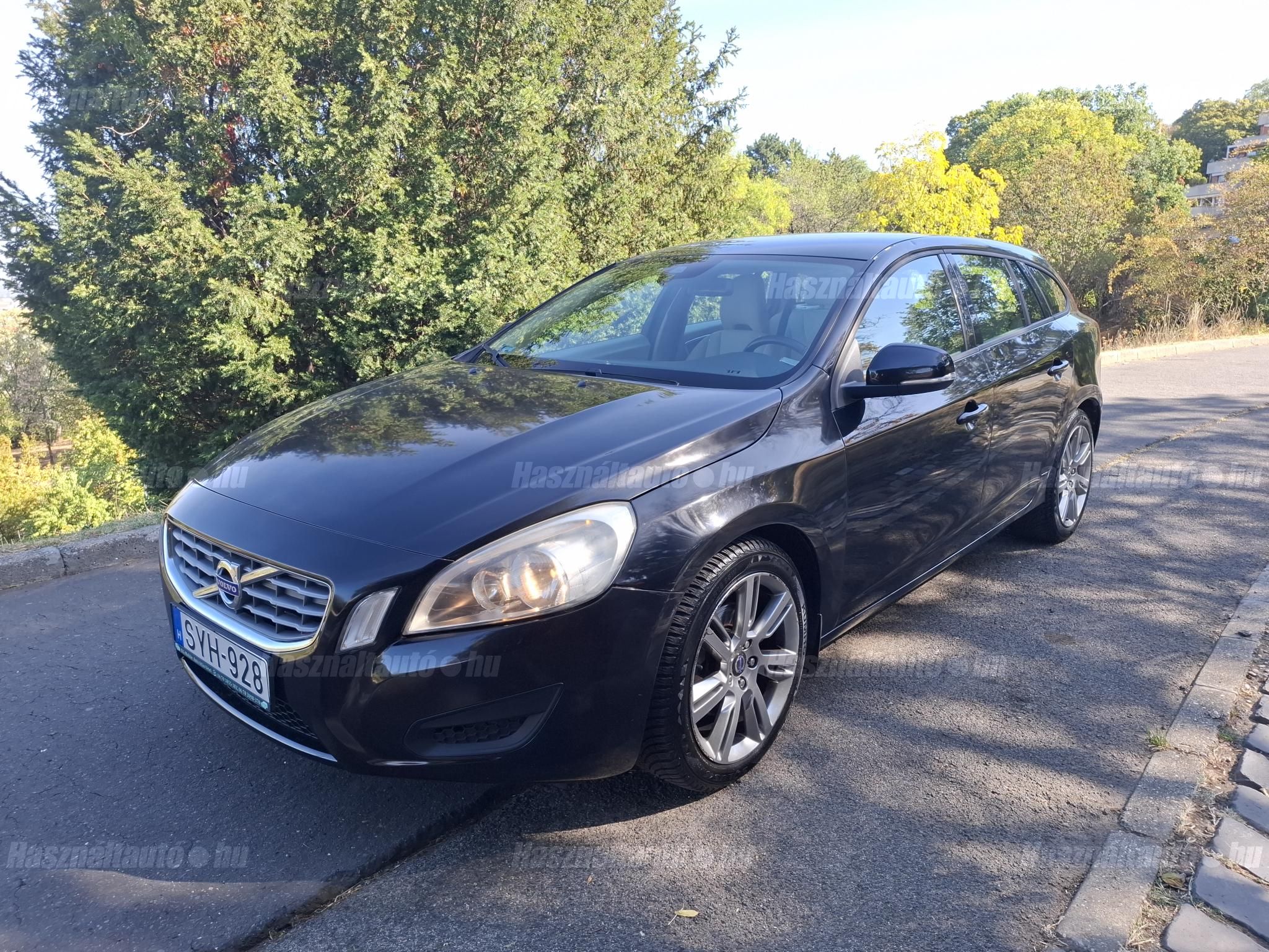 VOLVO V60 2011/9 - 1