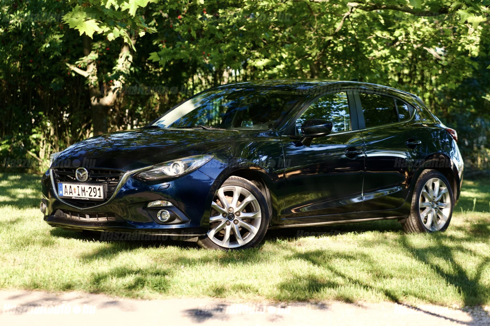 MAZDA 3 2015/12 - 1