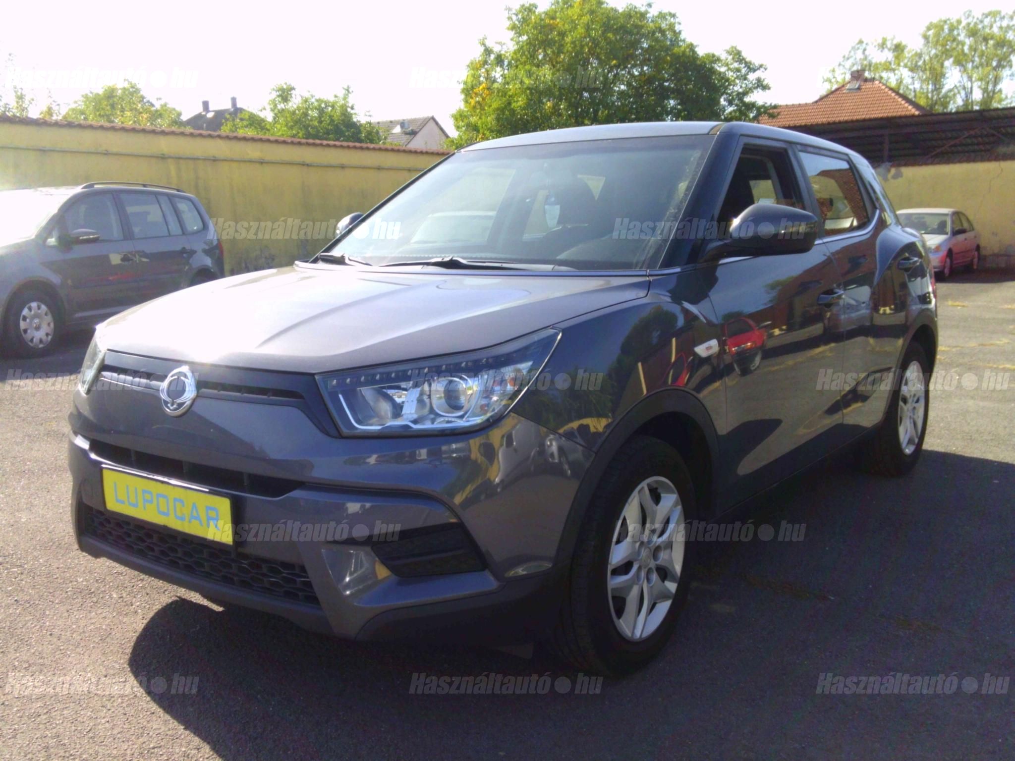 SSANGYONG TIVOLI 2017 - 1
