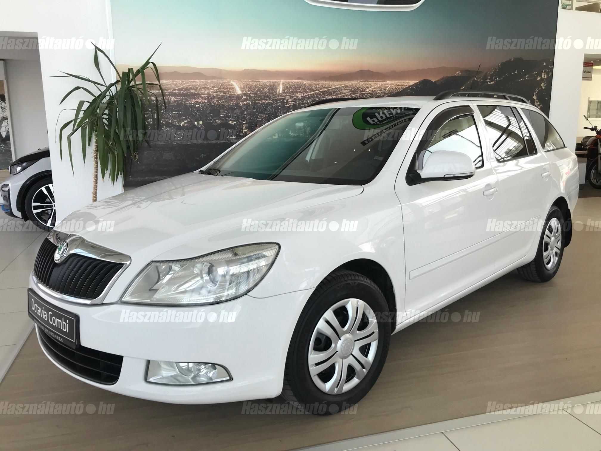 SKODA OCTAVIA 2010/4 - 1