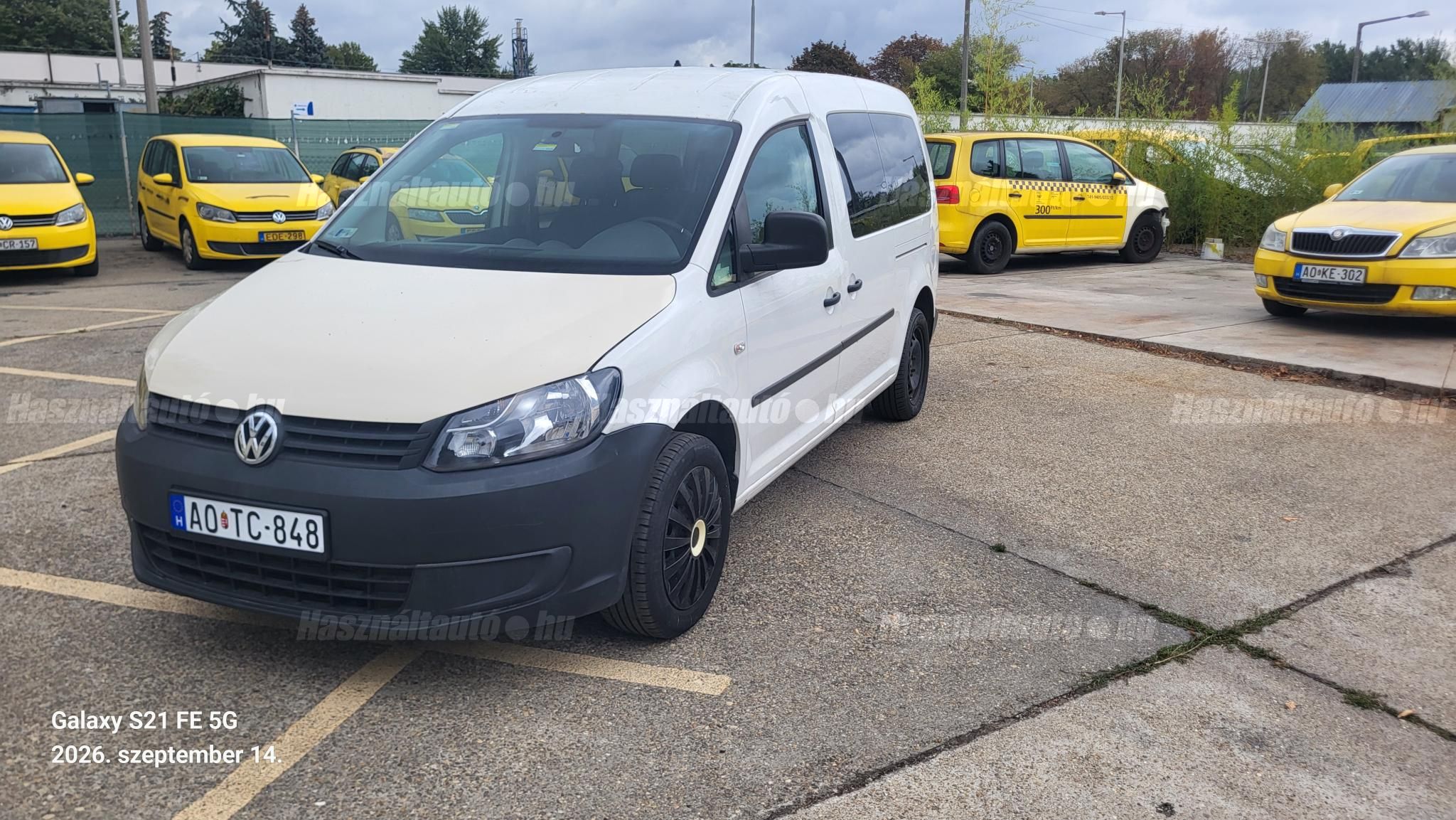VOLKSWAGEN CADDY MAXI 2014/4 - 1