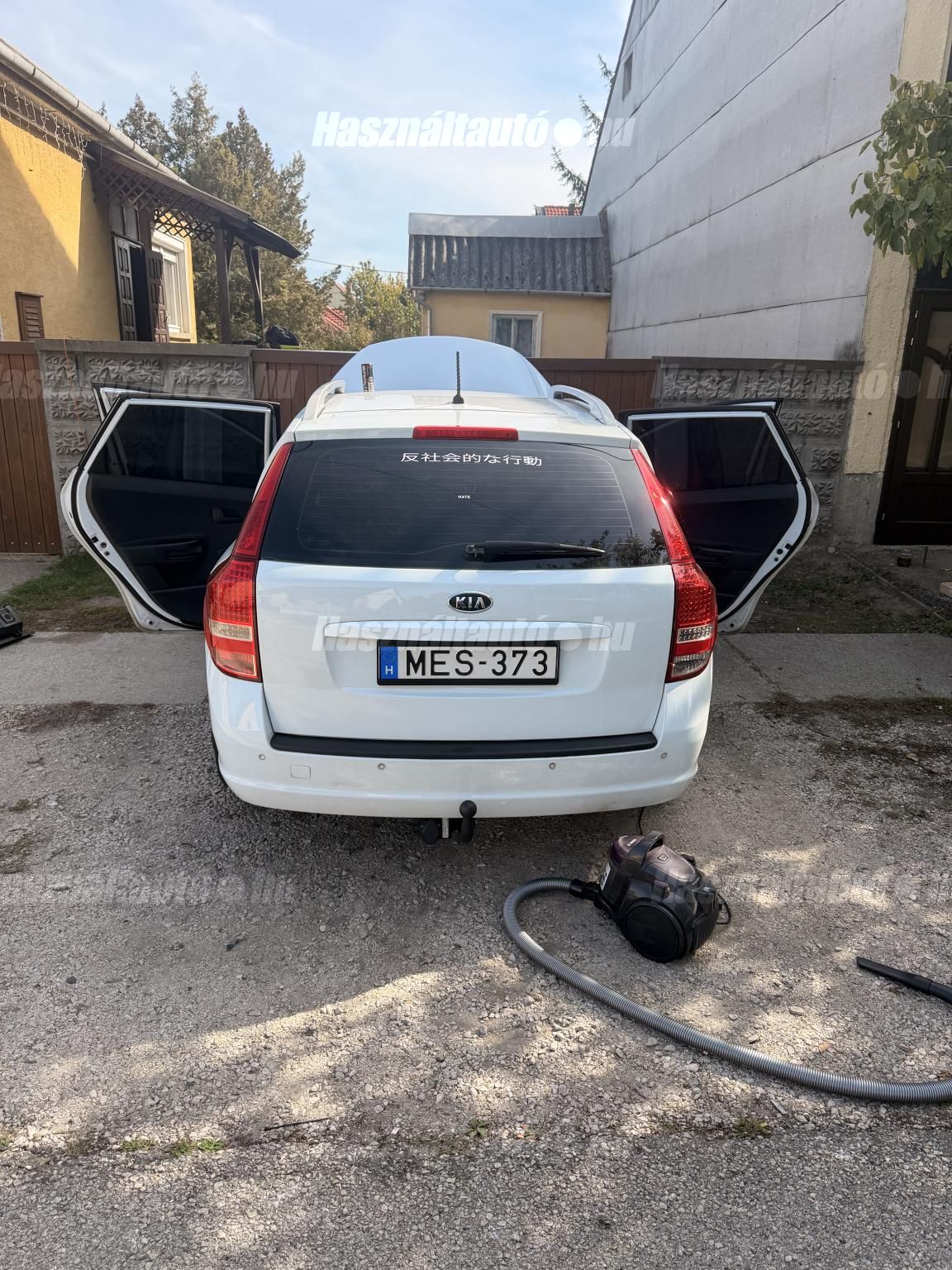 KIA CEE'D 2012/8 - 1