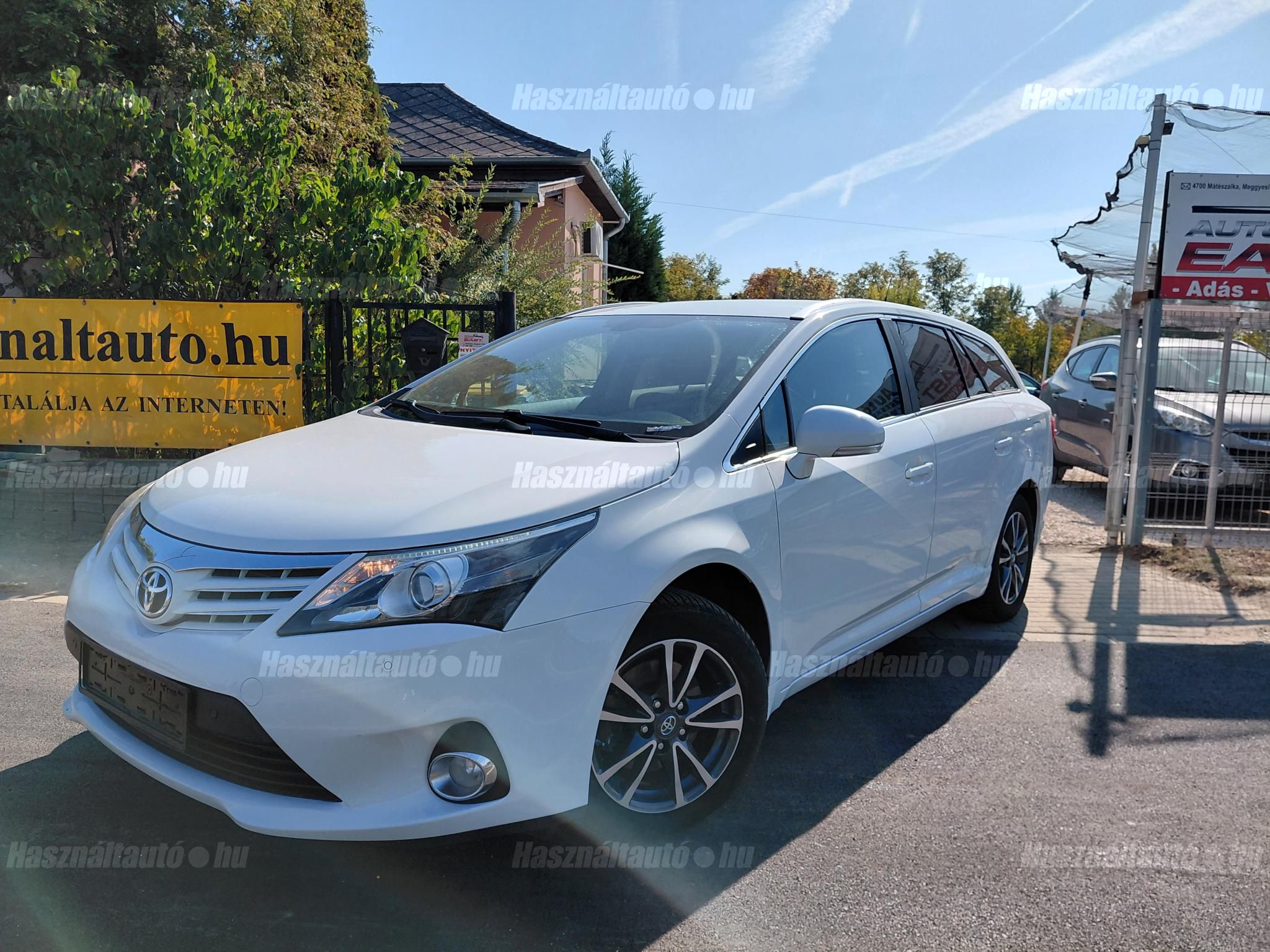 TOYOTA AVENSIS 2014/7 - 1