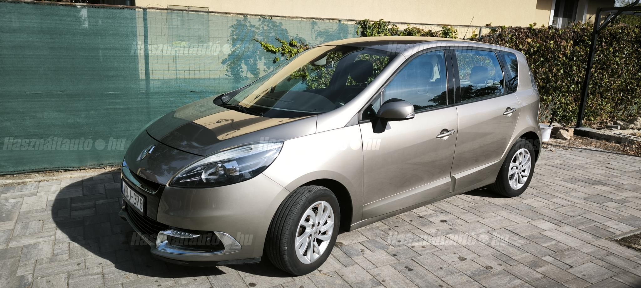RENAULT SCENIC 2012/2 - 1