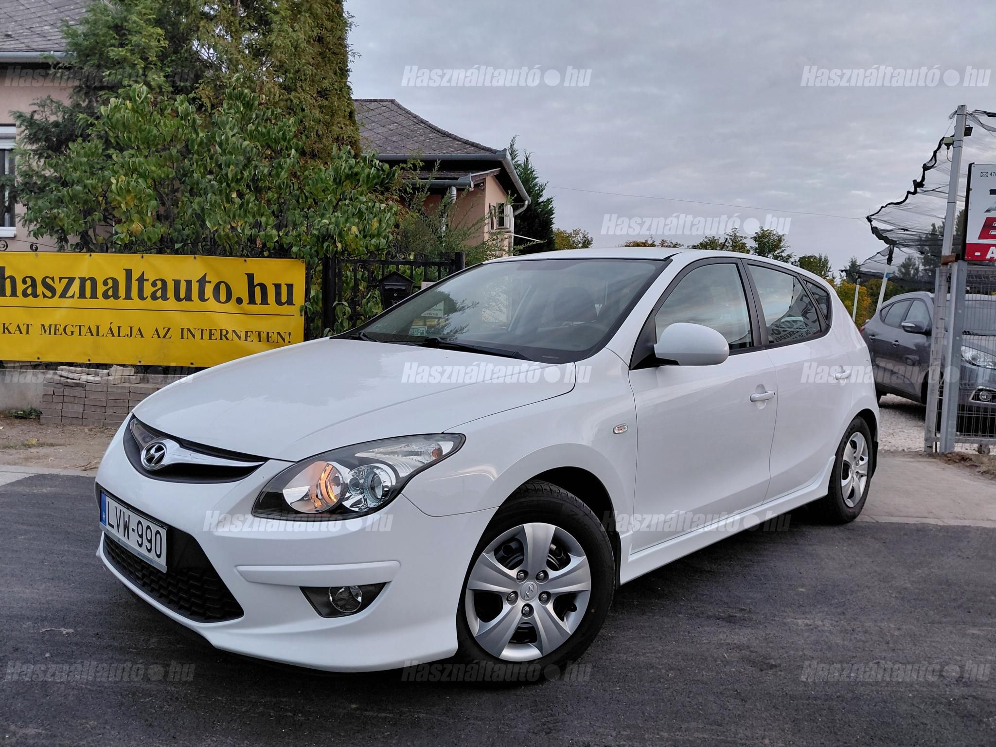 HYUNDAI I30 2011/3 - 1