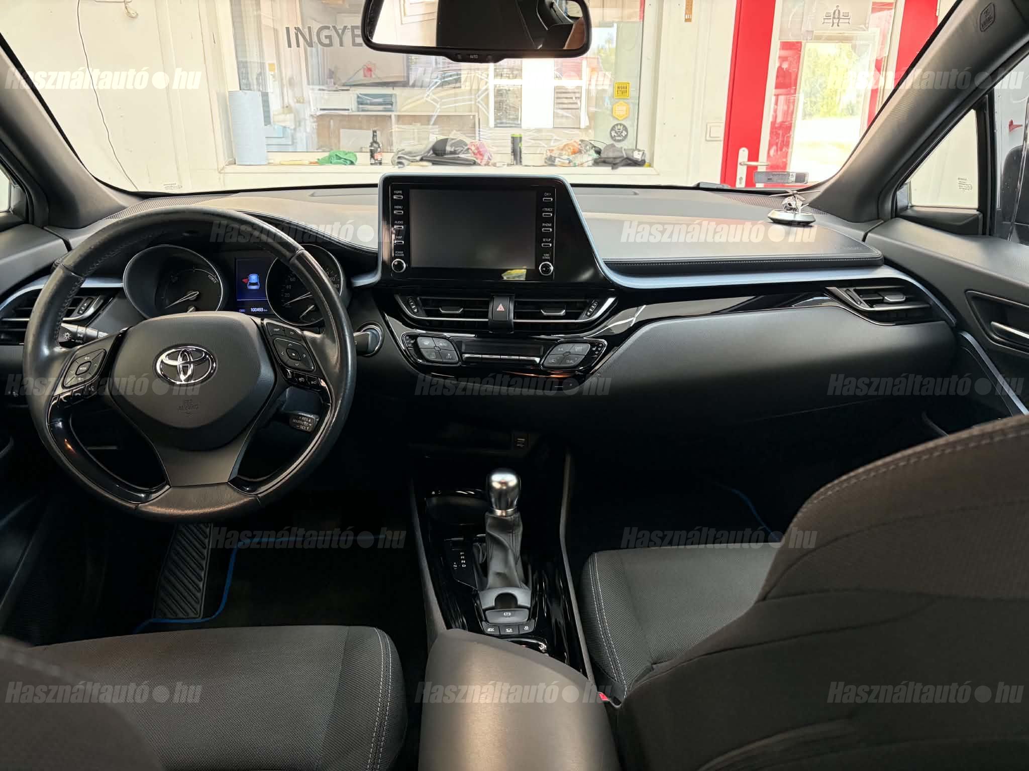 TOYOTA C-HR 2019/11 - 1