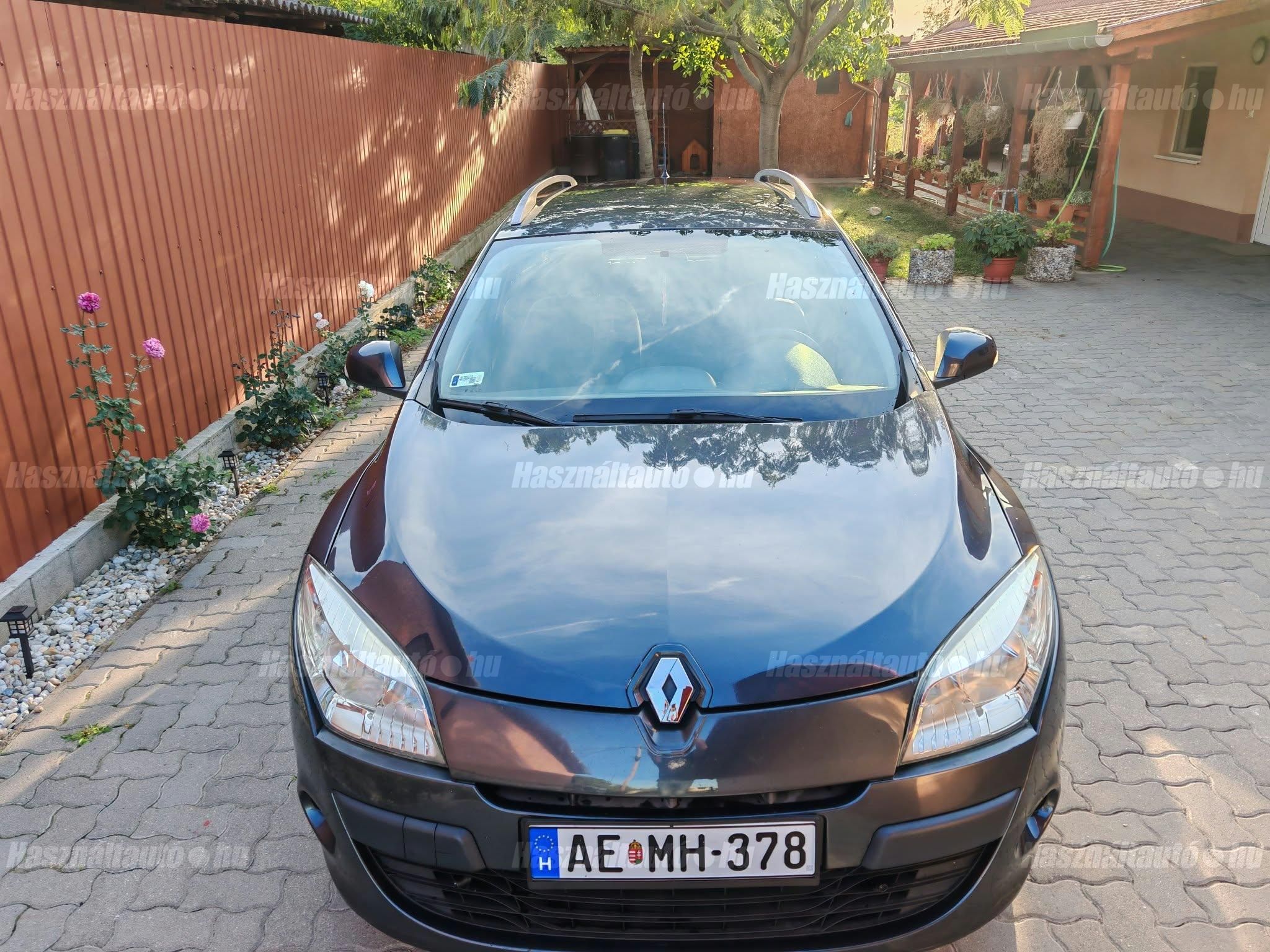 RENAULT MEGANE 2011/11 - 1