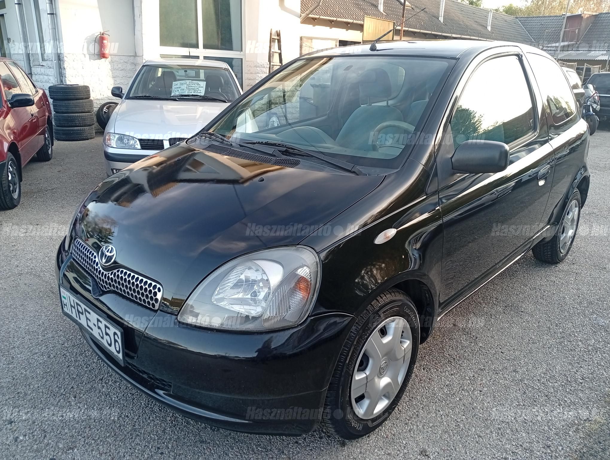 TOYOTA YARIS 2001/7 - 1