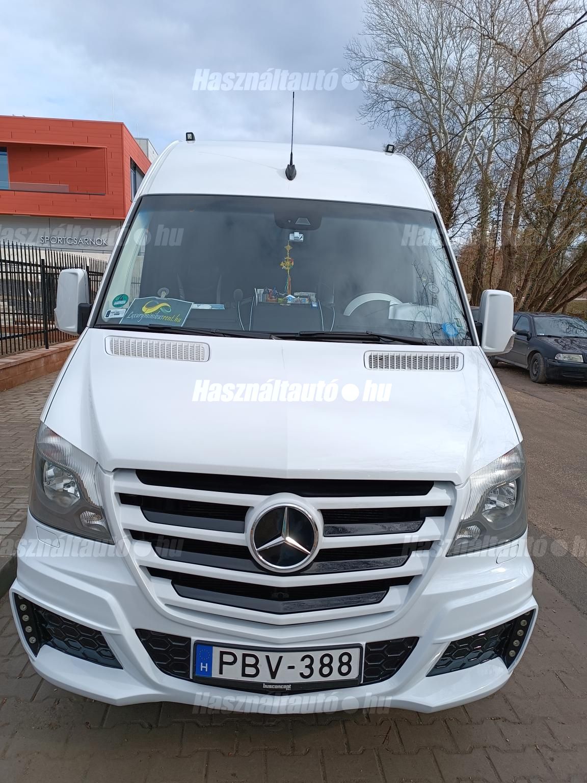 MERCEDES-BENZ 2017/3 - 1