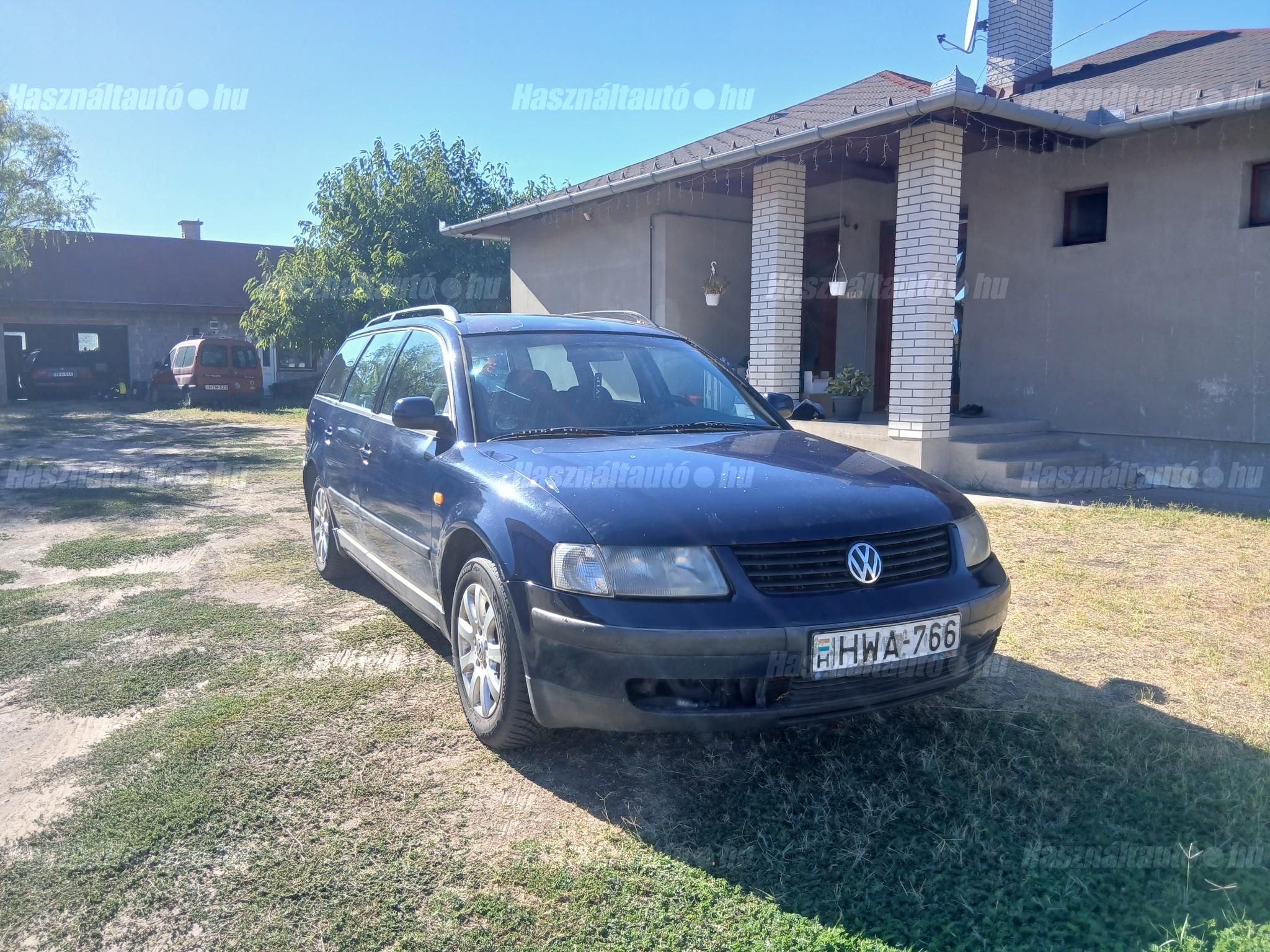 VOLKSWAGEN PASSAT 1999/6 - 1