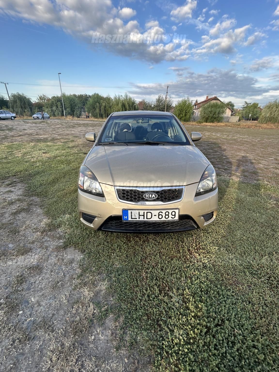 KIA RIO 2010/1 - 1