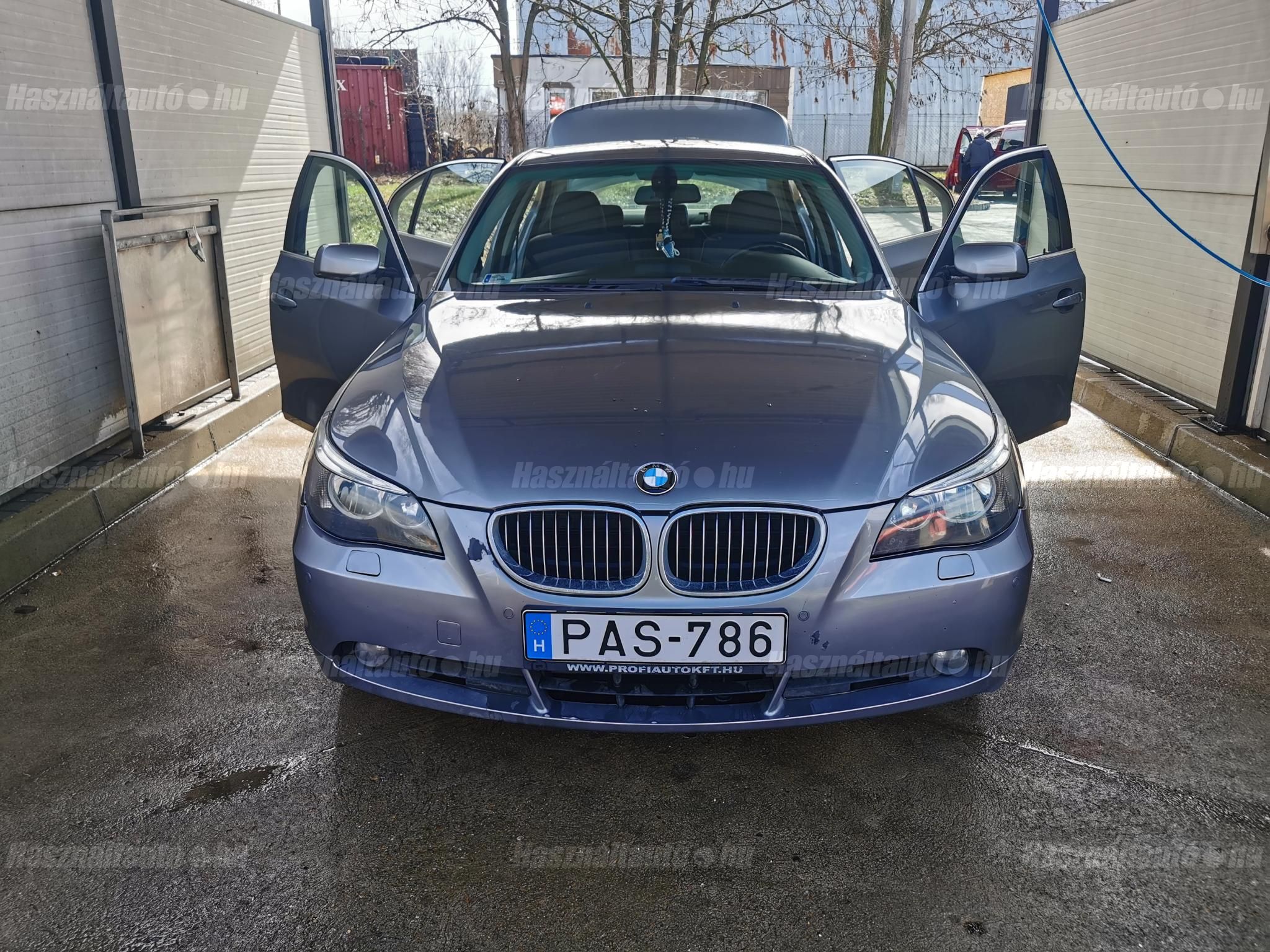 BMW 520 2004/1 - 1