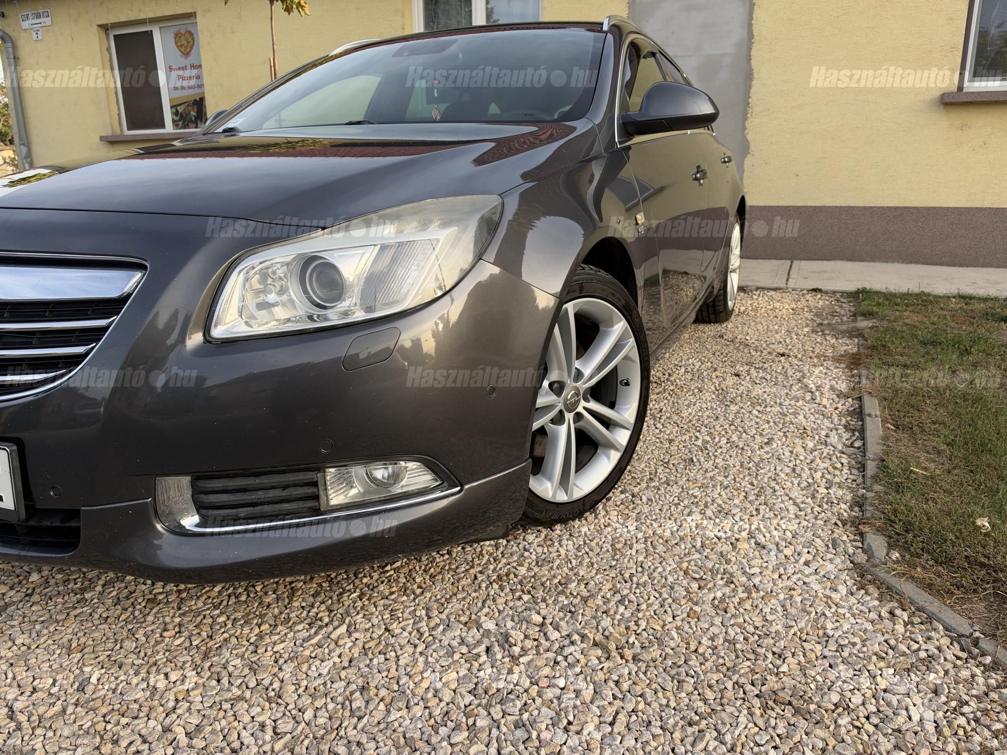 OPEL INSIGNIA 2012 - 1