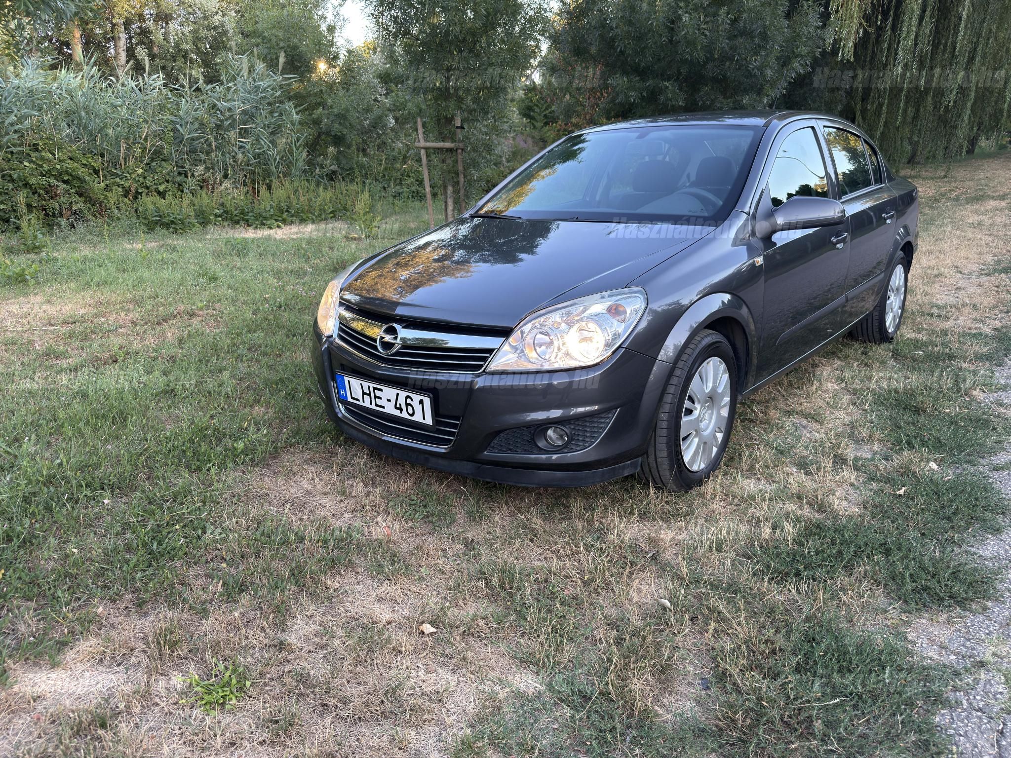 OPEL ASTRA H 2008/7 - 1