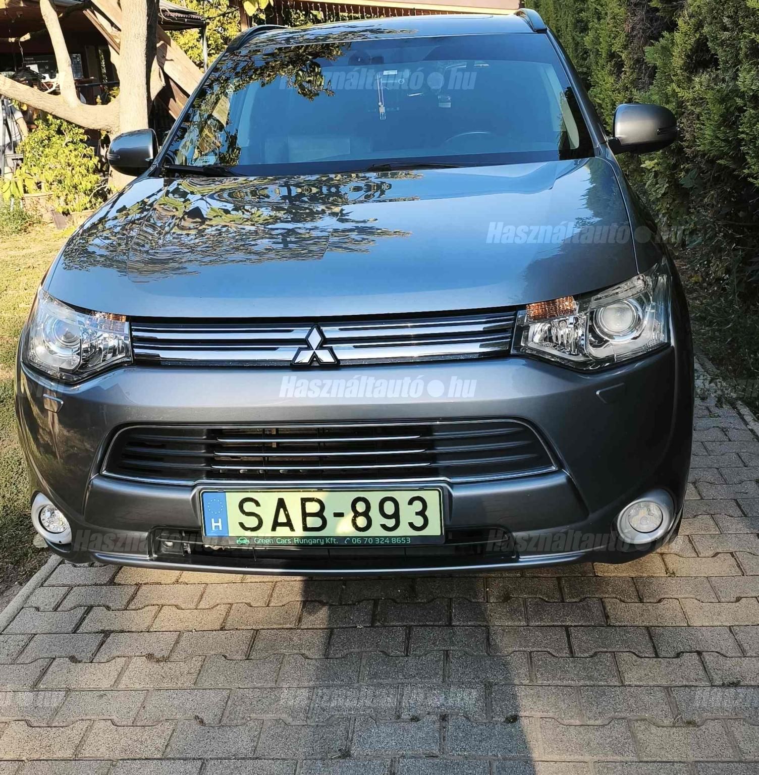 MITSUBISHI OUTLANDER 2014/10 - 1