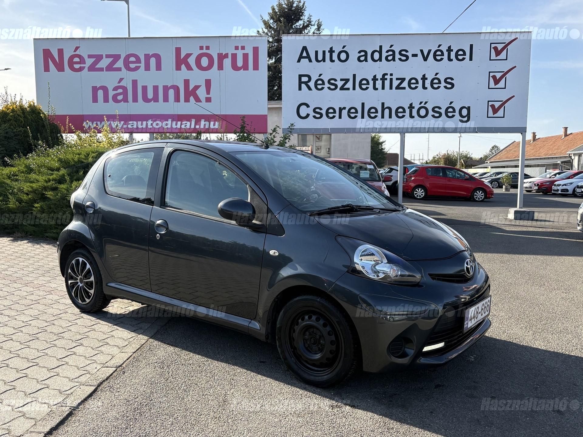 TOYOTA AYGO 2012/5 - 1