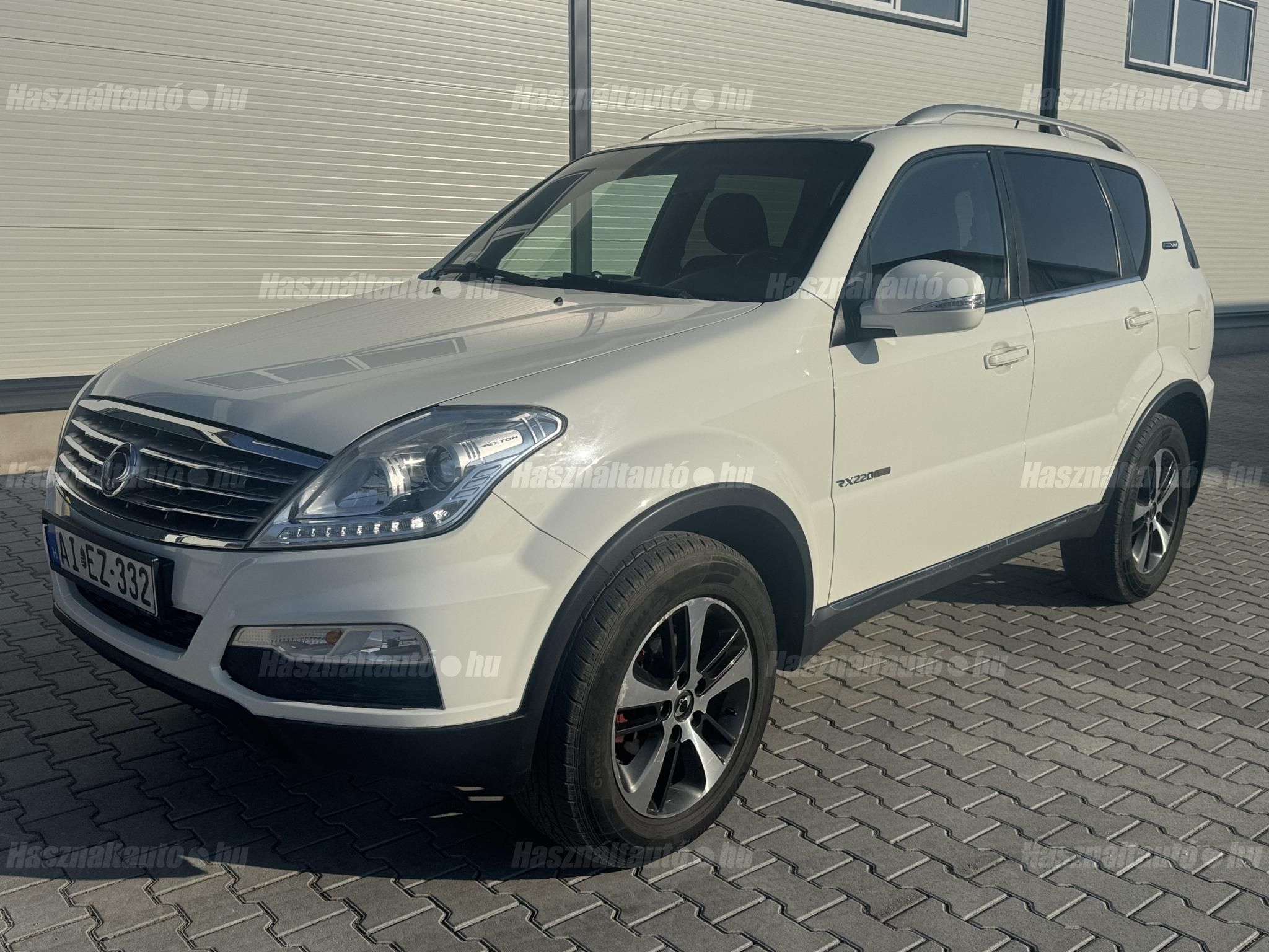 SSANGYONG REXTON 2015/8 - 1
