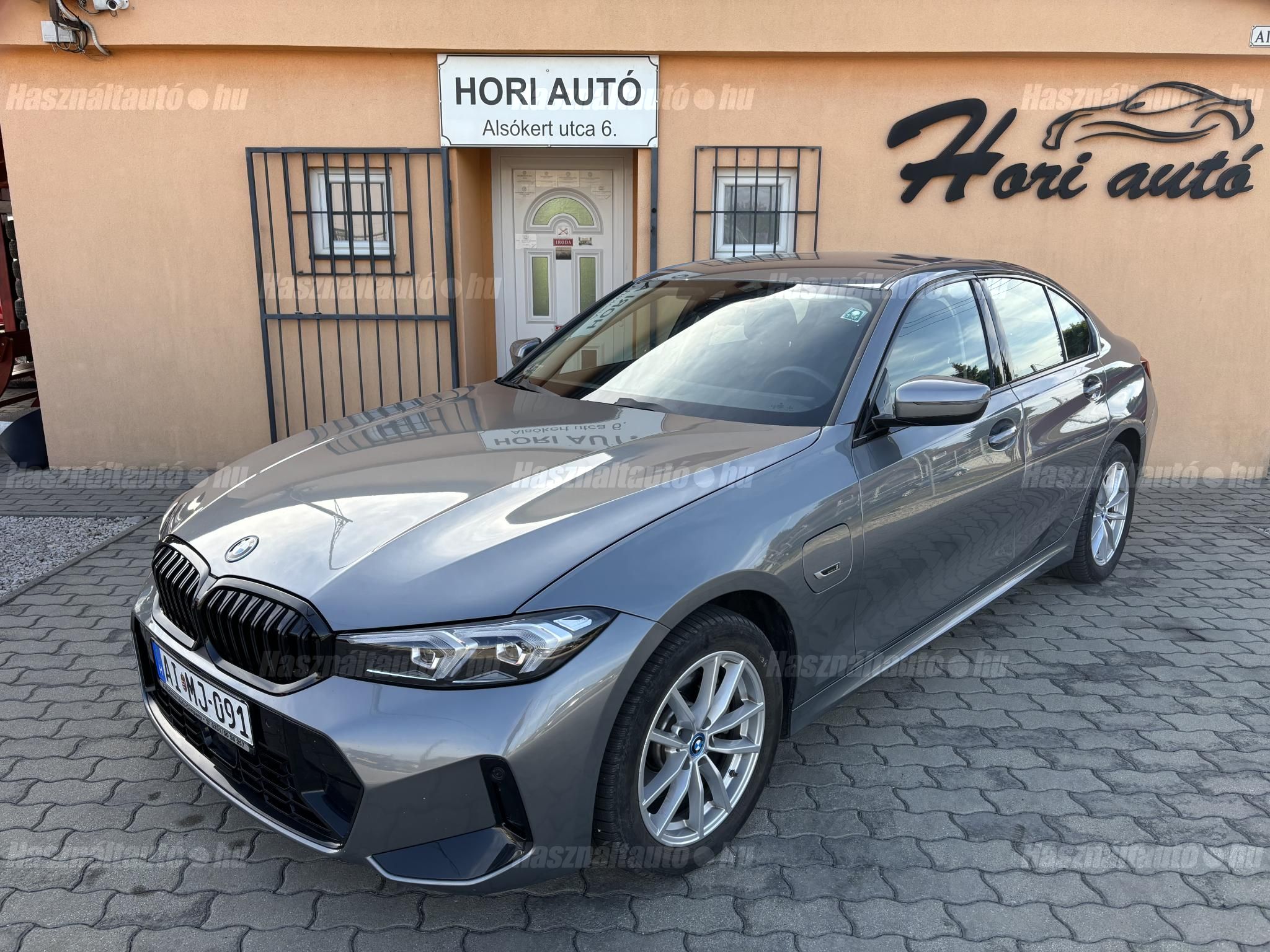 BMW 320 2023/3 - 1