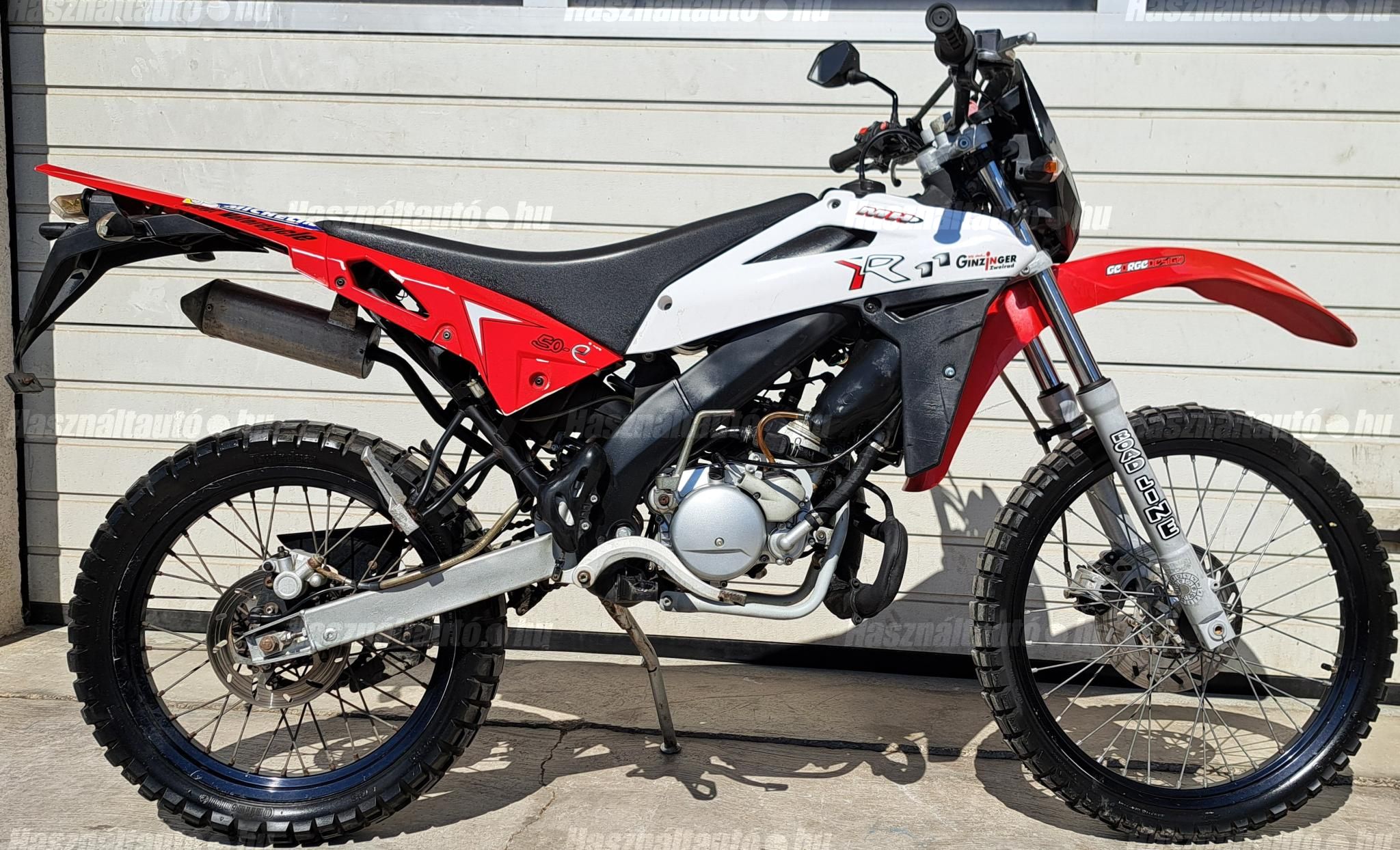 MOTORHISPANIA RYZ 2015/8 - 1