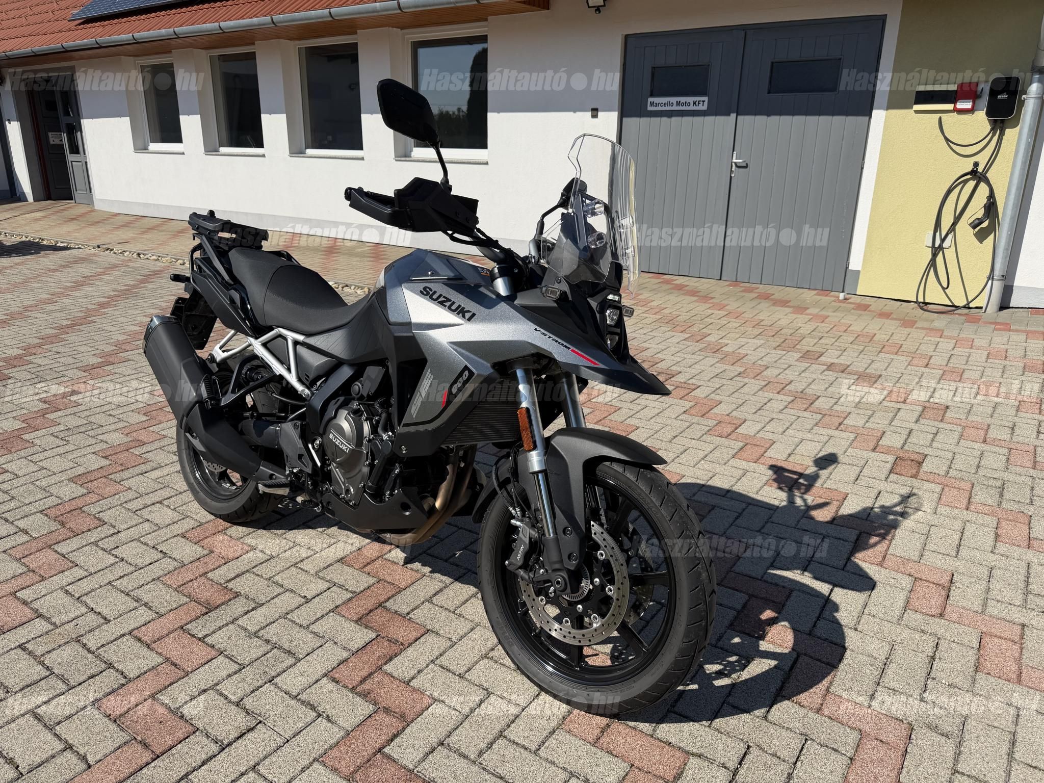 SUZUKI DR 800 2025/10 - 1