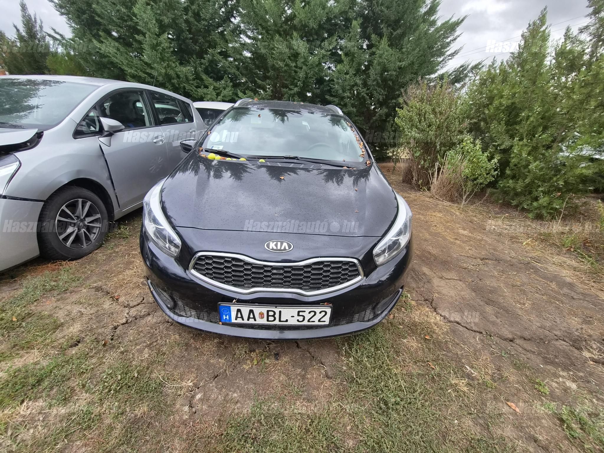 KIA CEE'D 2012/10 - 1