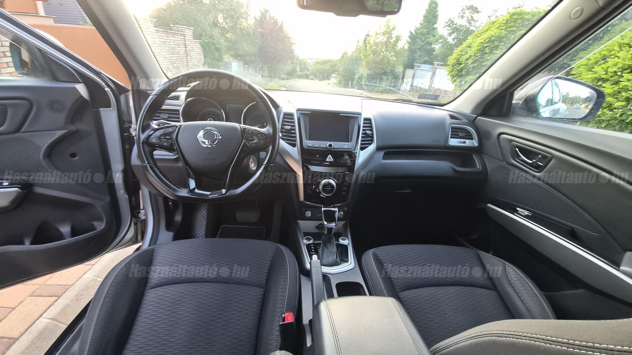 SSANGYONG TIVOLI 2019 - 1