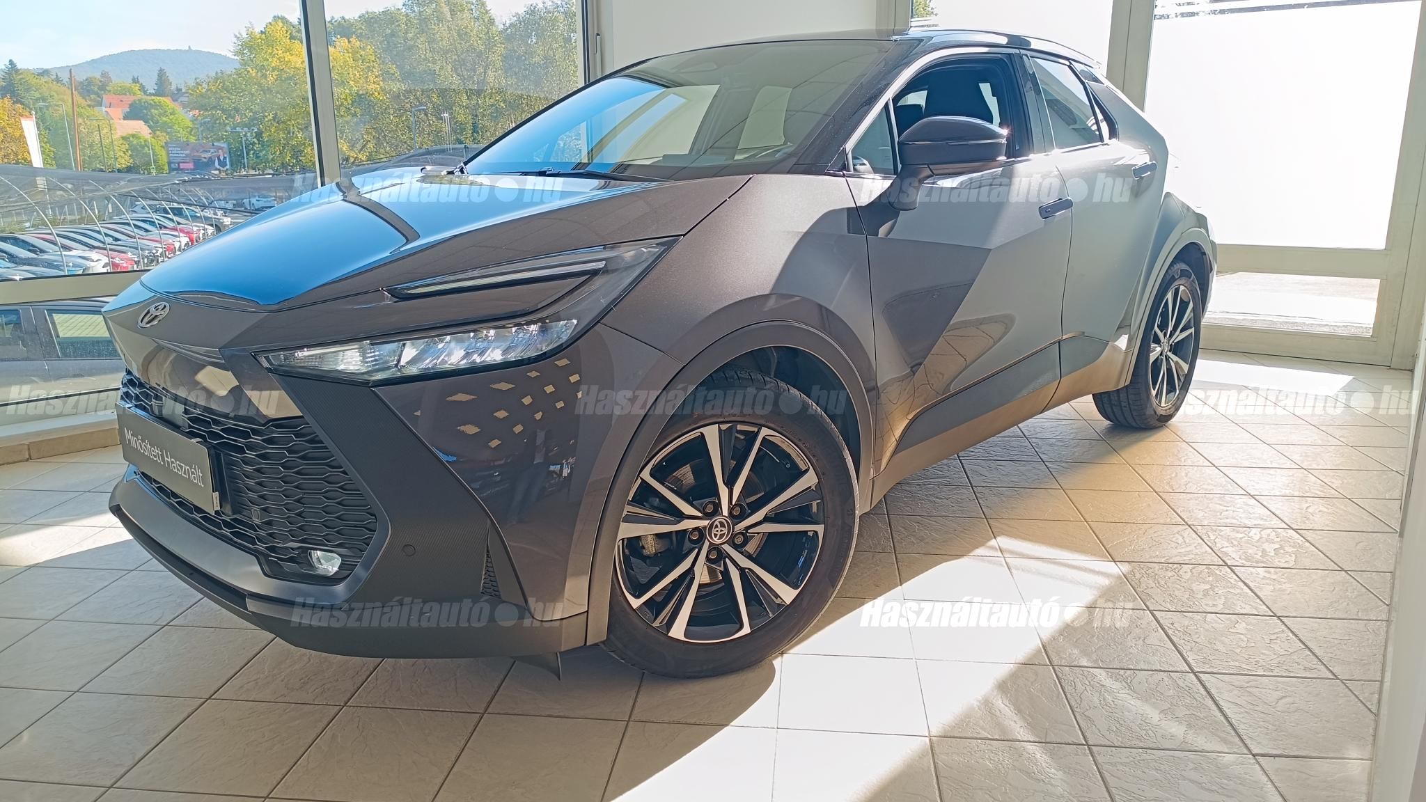 TOYOTA C-HR 2025/6 - 1