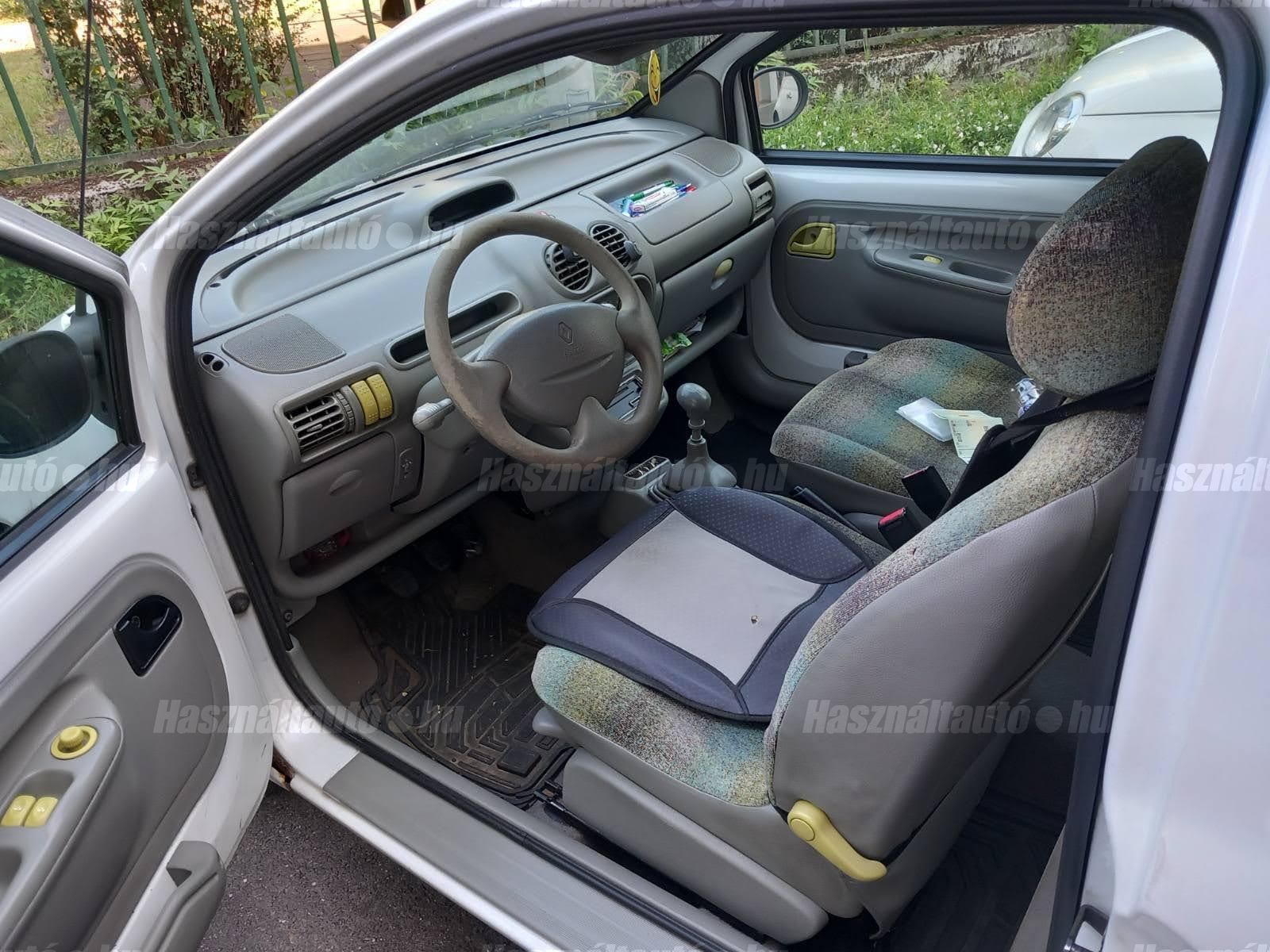 RENAULT TWINGO 2000/7 - 1