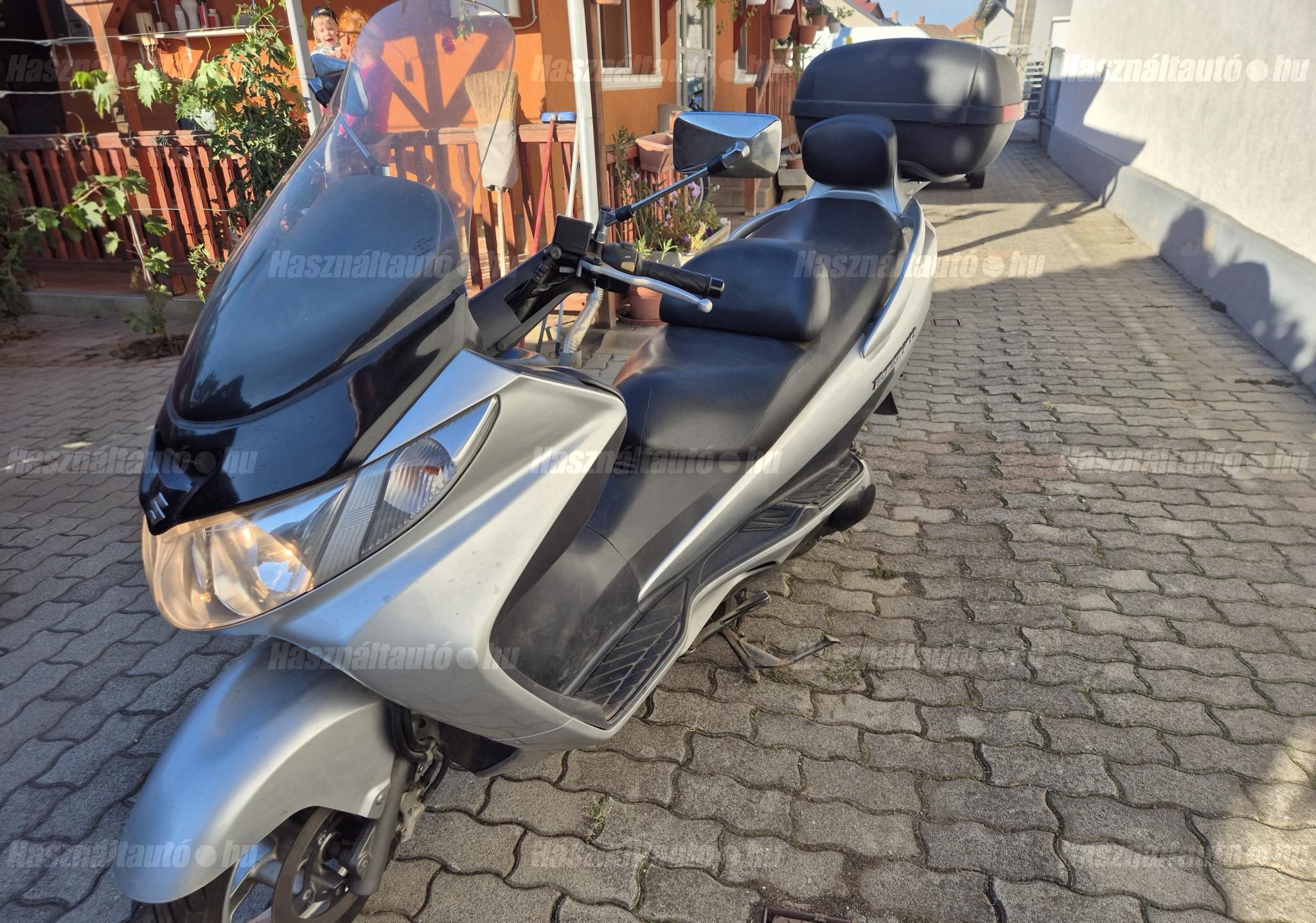 SUZUKI AN 400 BURGMAN 2004 - 1