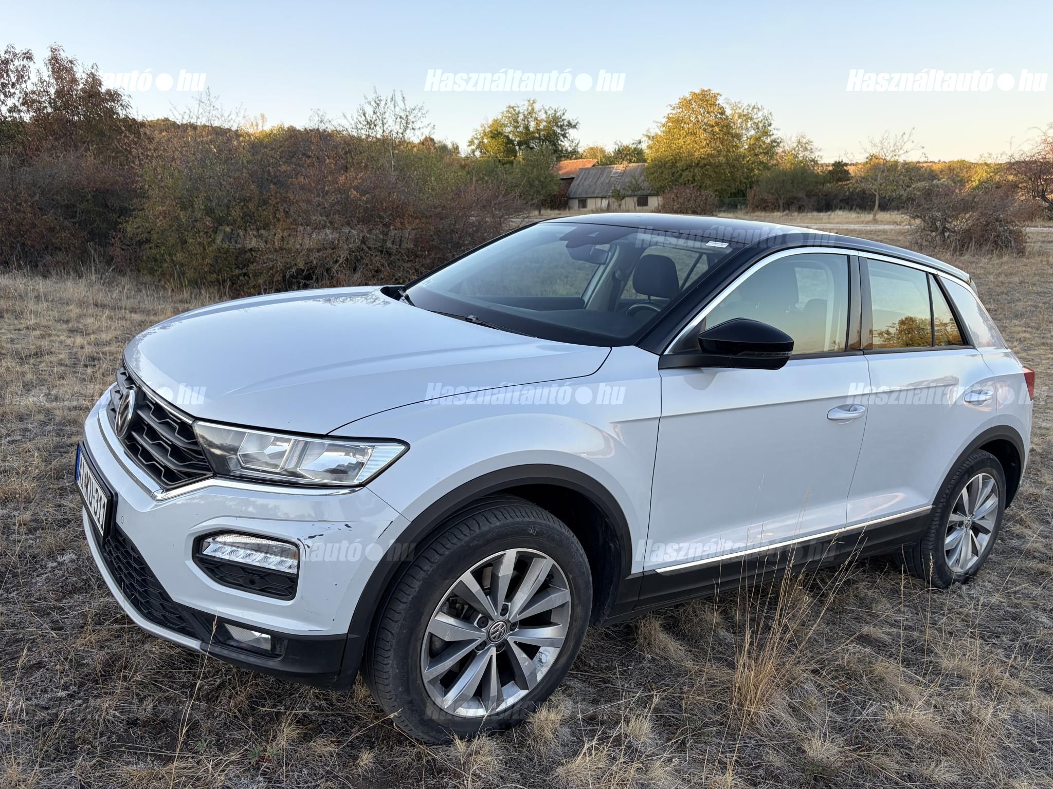VOLKSWAGEN T-ROC 2019/3 - 1