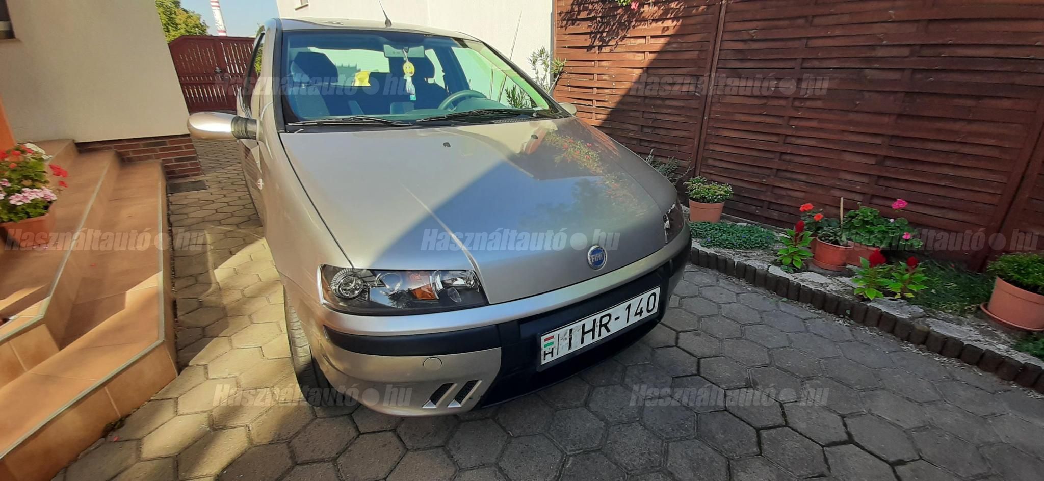 FIAT PUNTO 2002/10 - 1