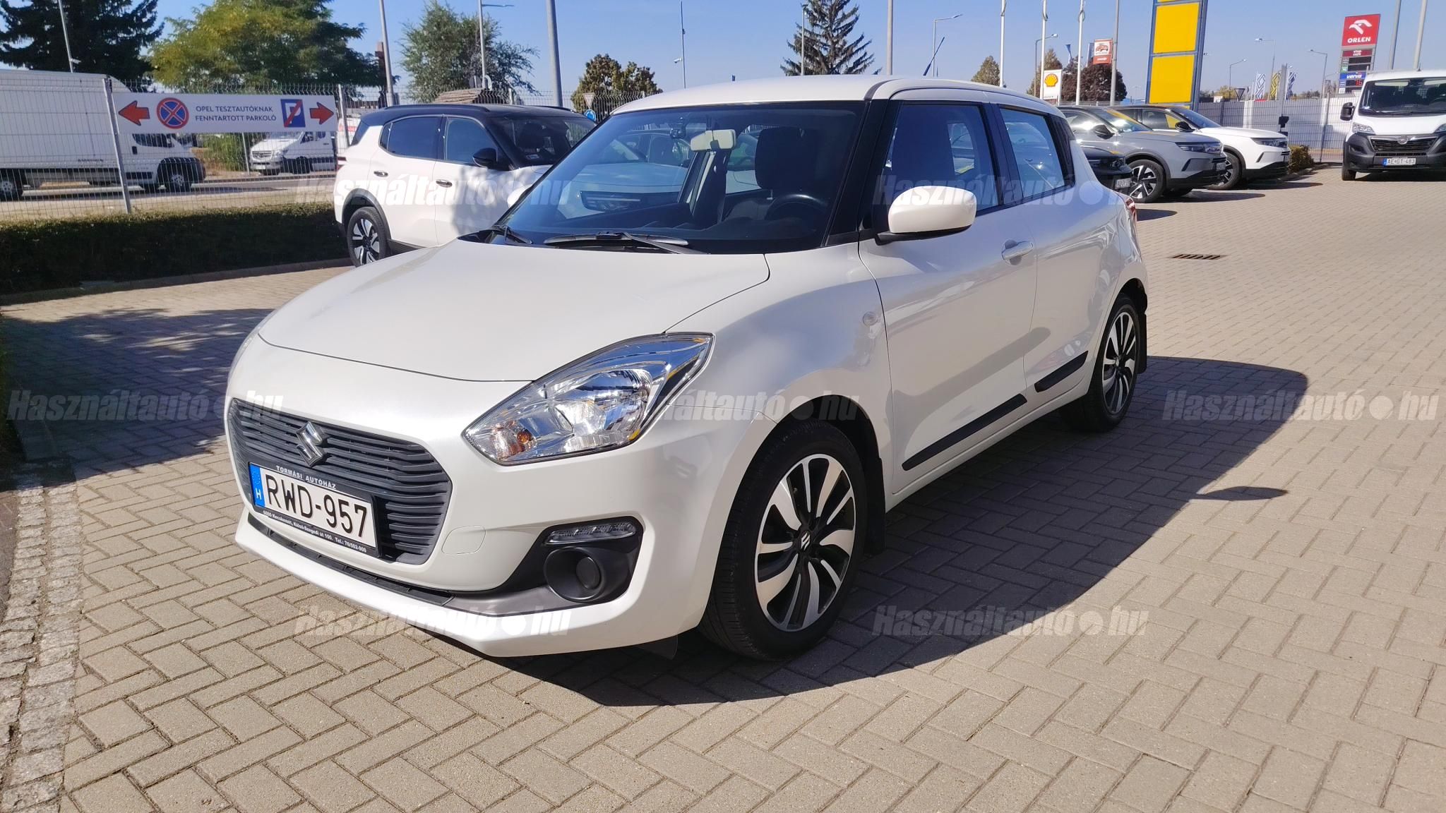 SUZUKI SWIFT 2019/11 - 1