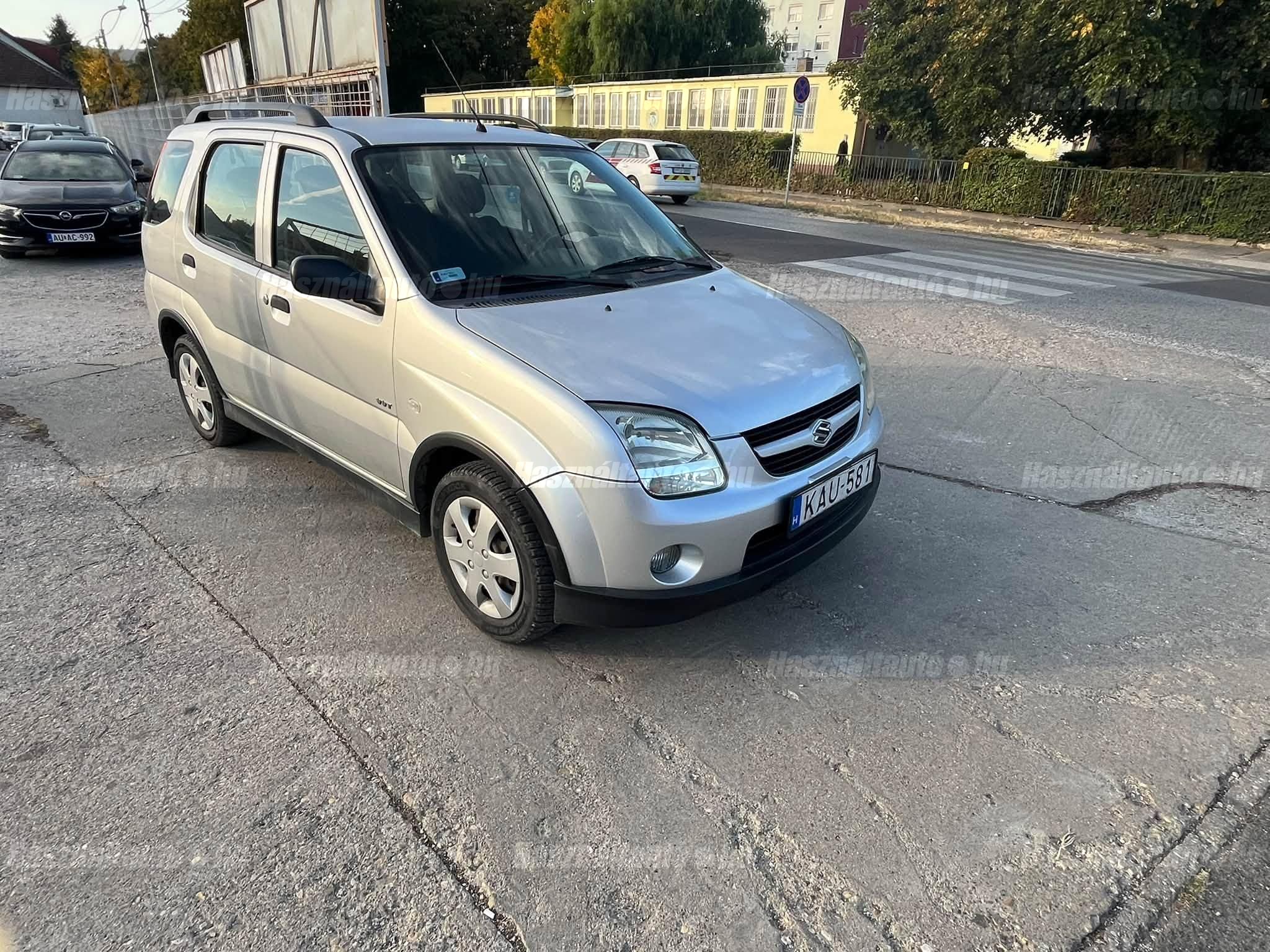 SUZUKI IGNIS 2006/2 - 1