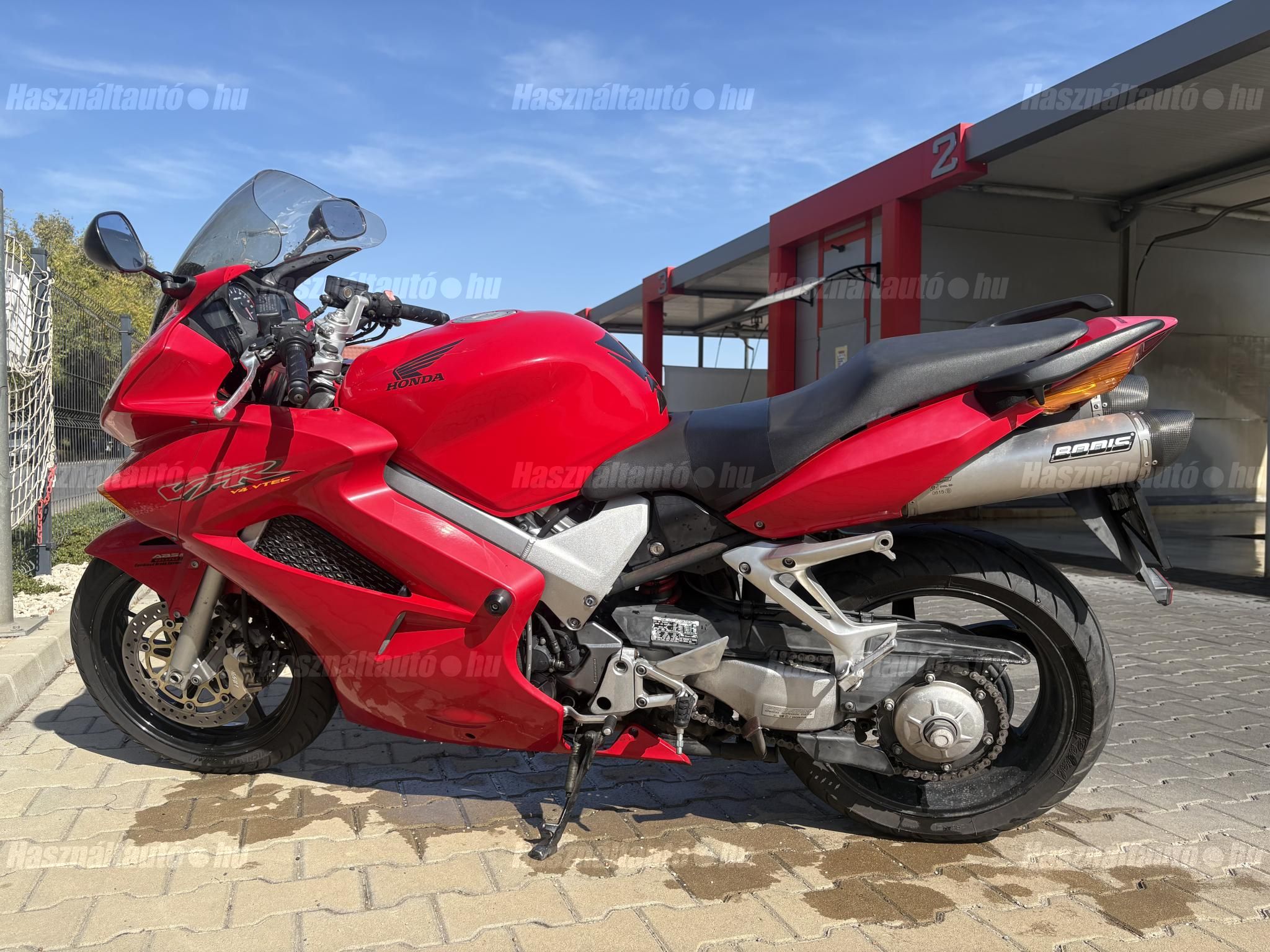HONDA VFR 800 2003/6 - 1