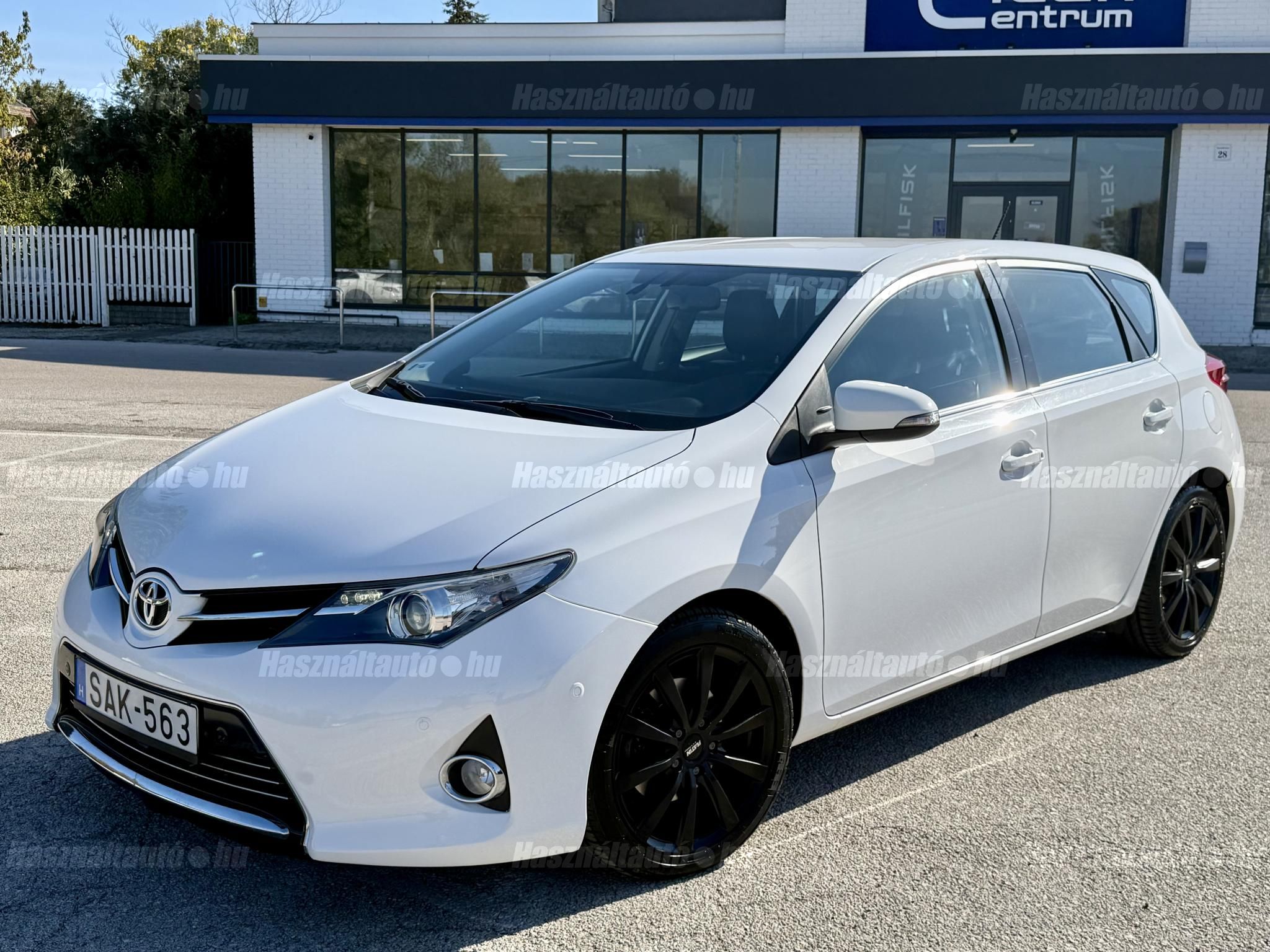 TOYOTA AURIS 2014/1 - 1
