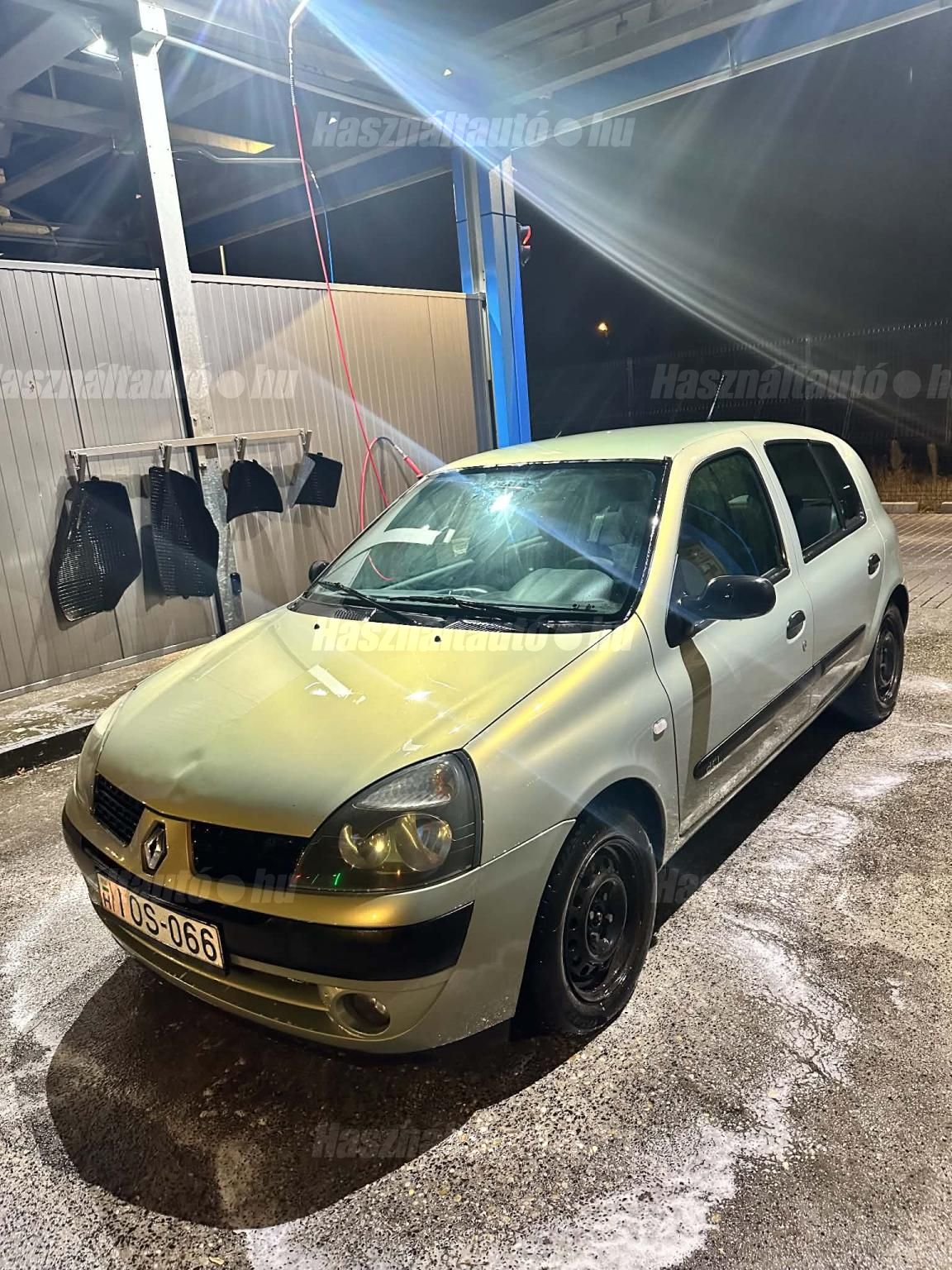 RENAULT CLIO 2003 - 1