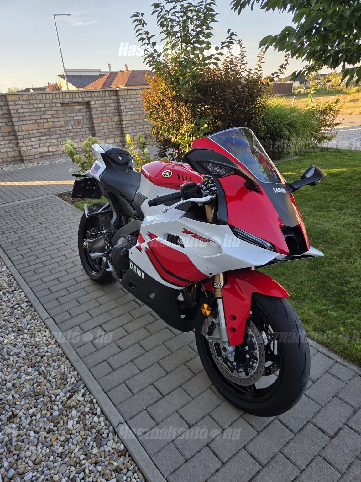 YAMAHA R9 2026/5 - 1