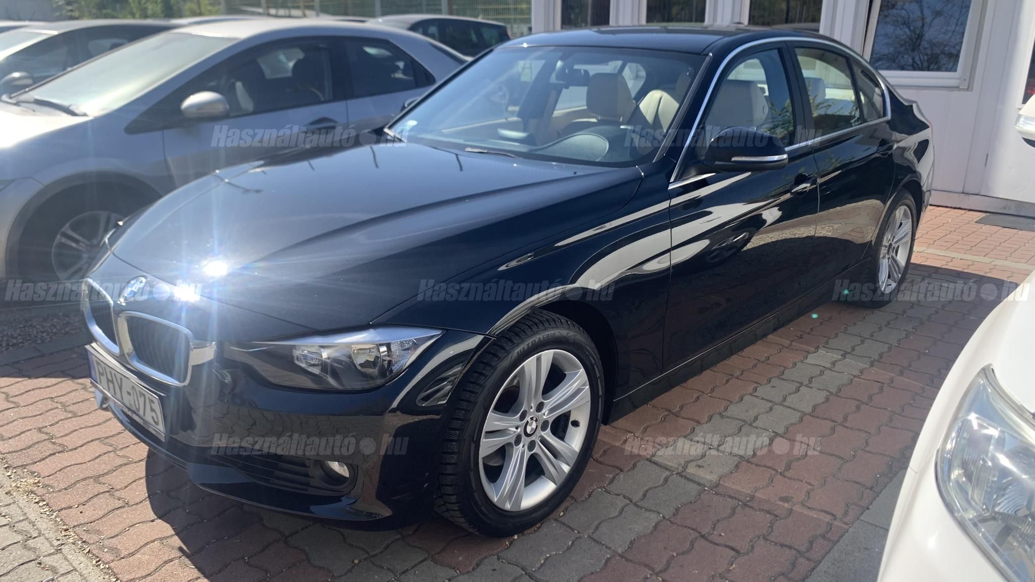 BMW 320 2012/5 - 1
