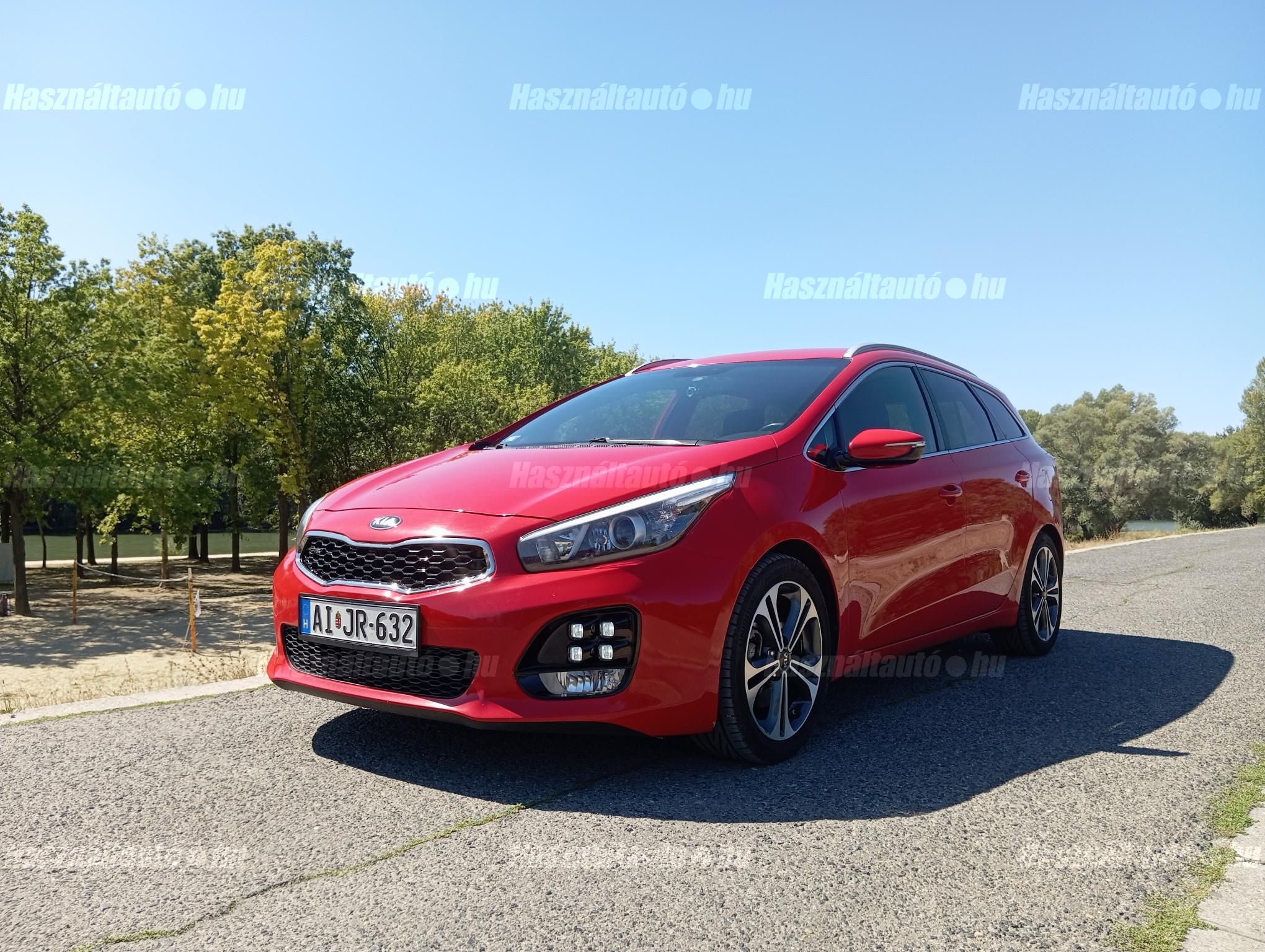 KIA CEE'D 2015/9 - 1