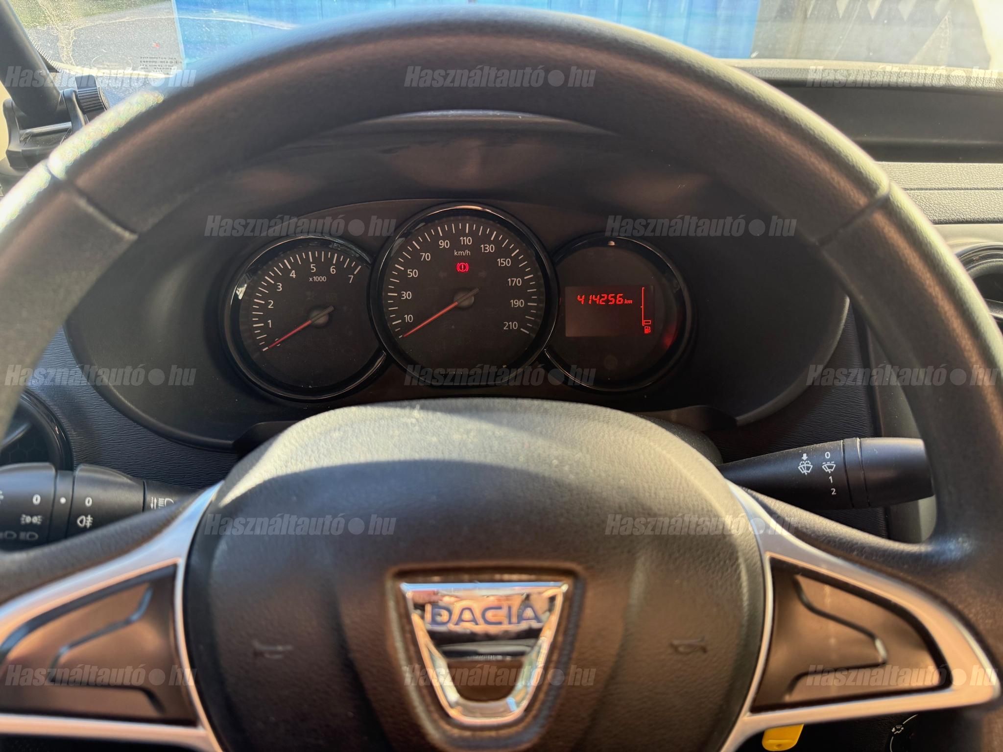 DACIA DOKKER 2018/8 - 1