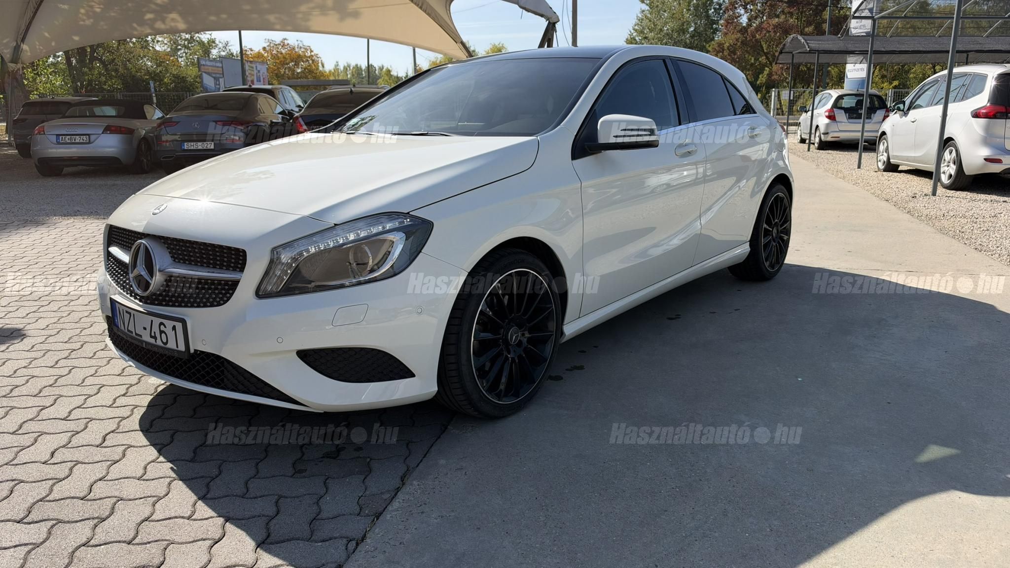 MERCEDES-BENZ A 180 2015/6 - 1