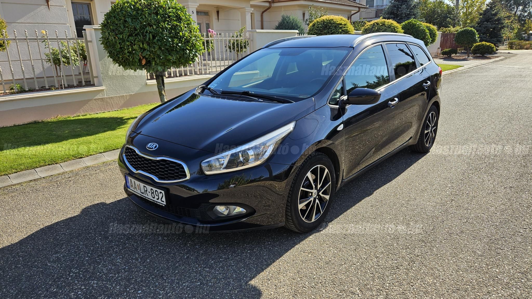 KIA CEE'D 2013/6 - 1