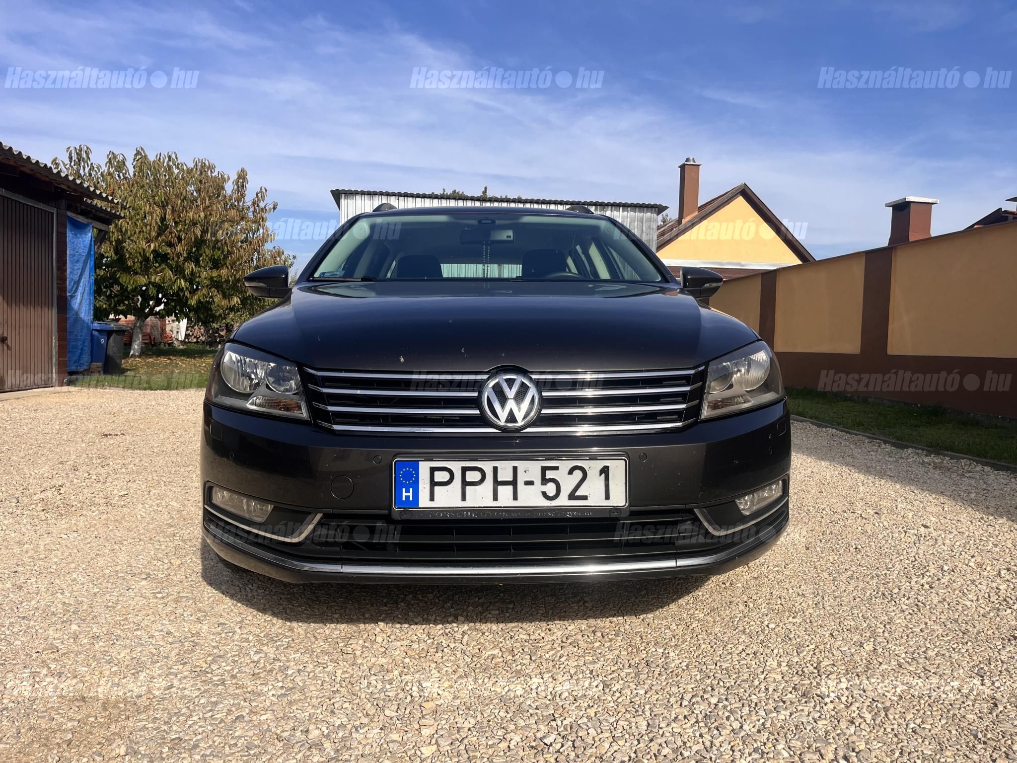 VOLKSWAGEN PASSAT VII 2011/3 - 1