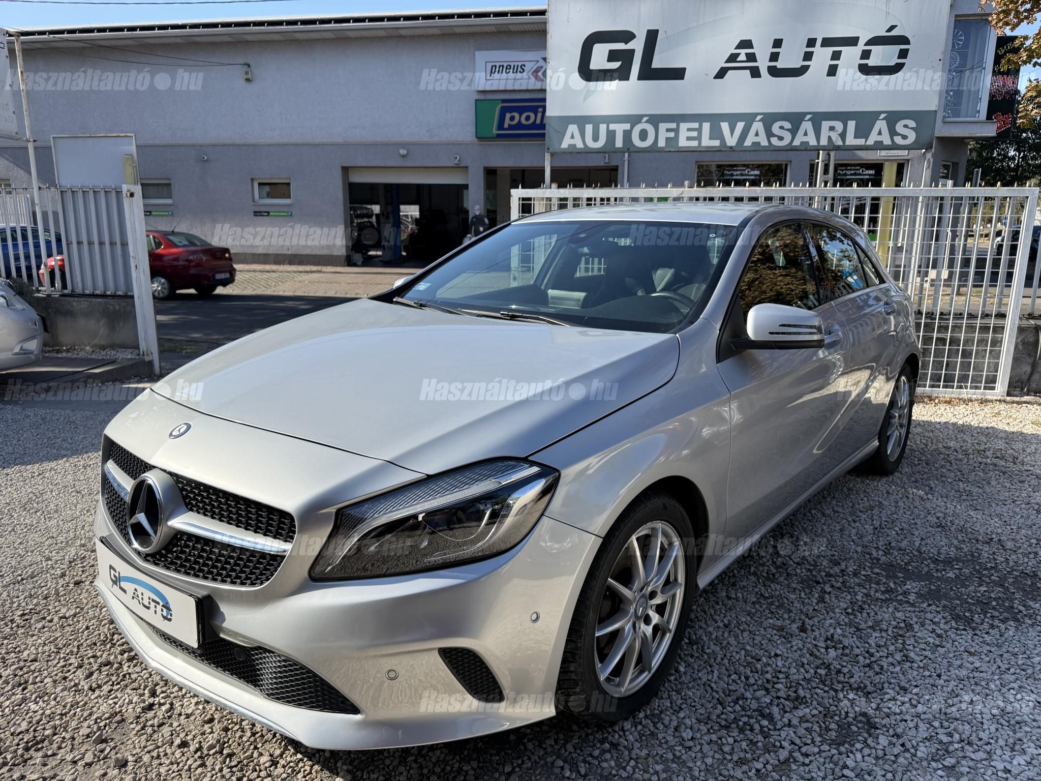 MERCEDES-BENZ A 200 2016/9 - 1
