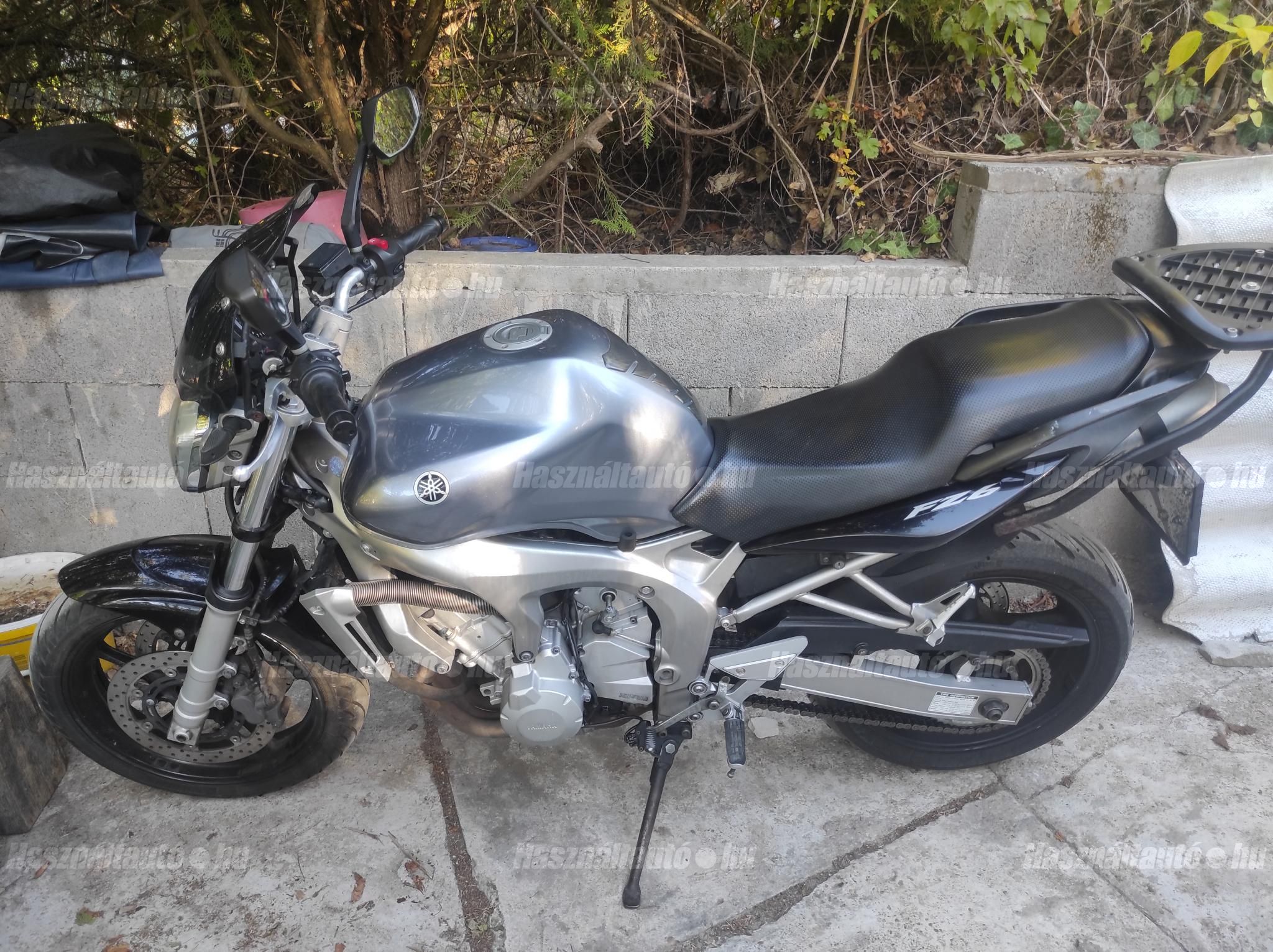 YAMAHA FZ6-N 2005/10 - 1