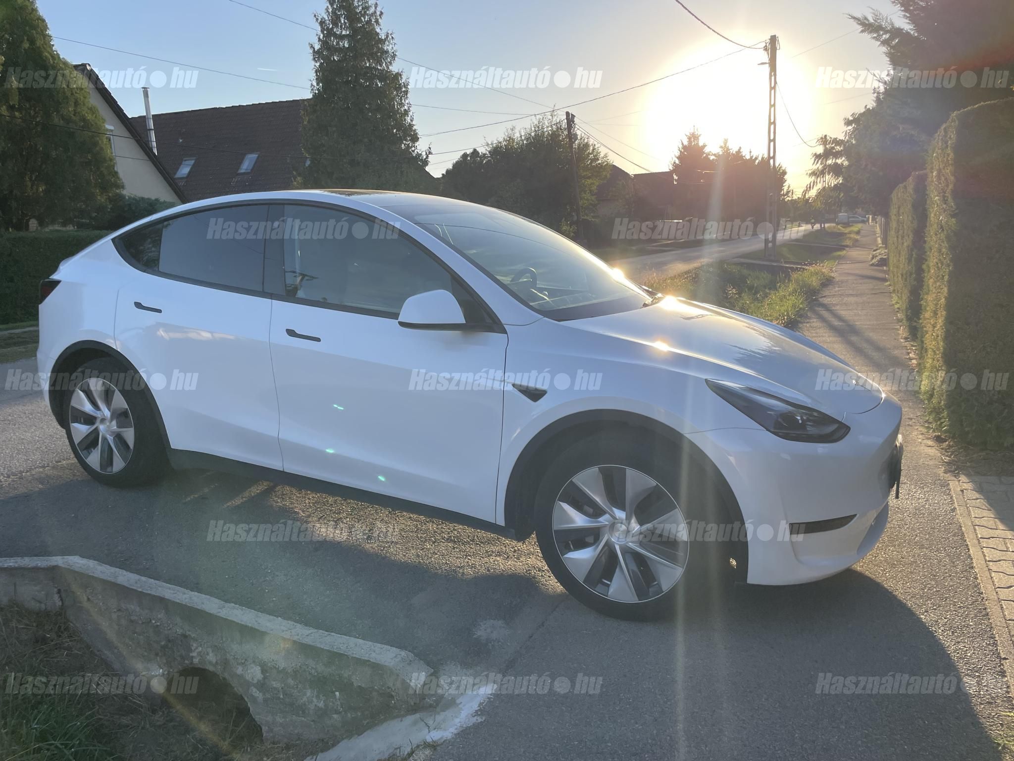 TESLA MODEL Y 2023/3 - 1